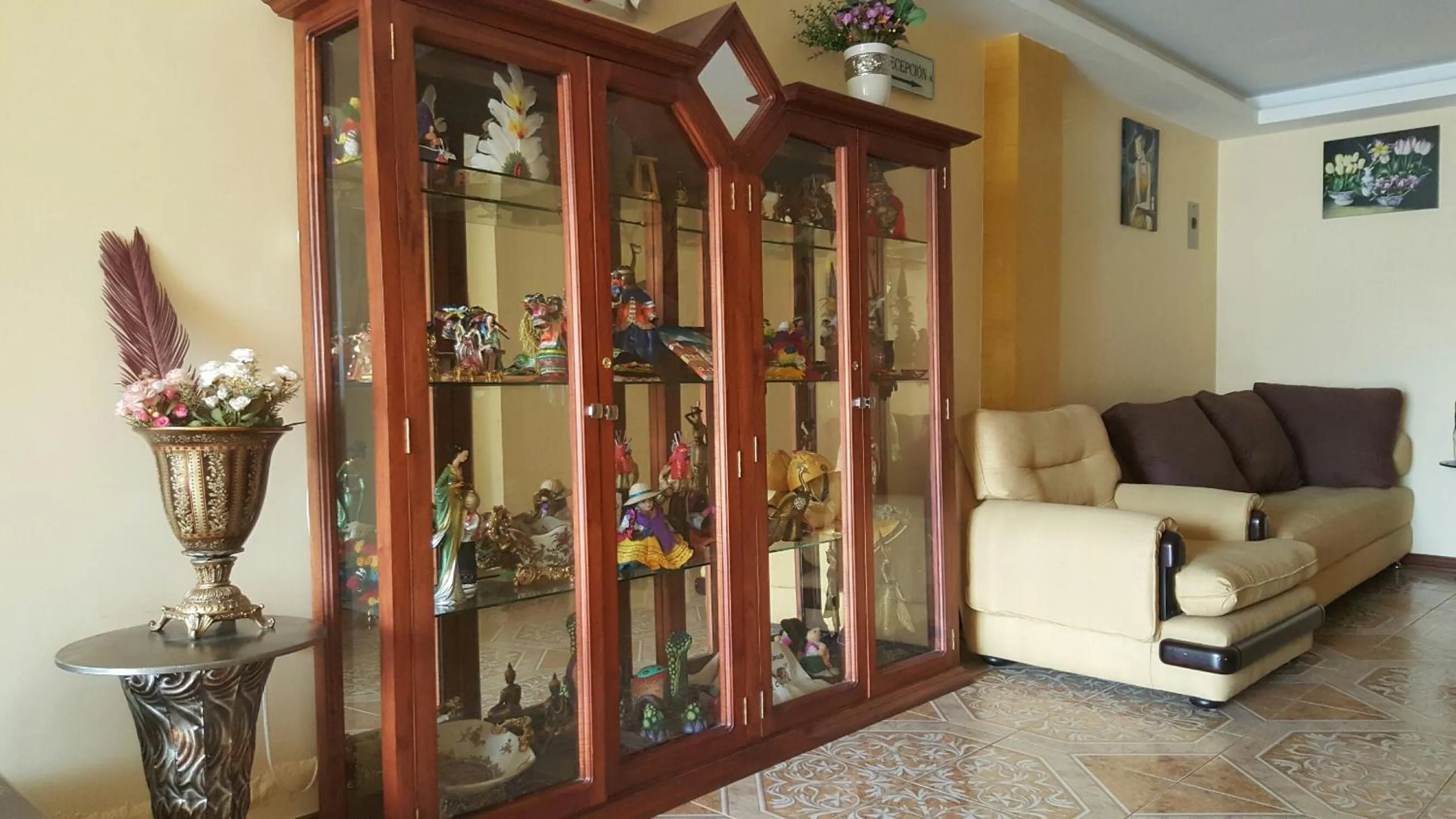 On-site shops in Hotel Joshed Imperial