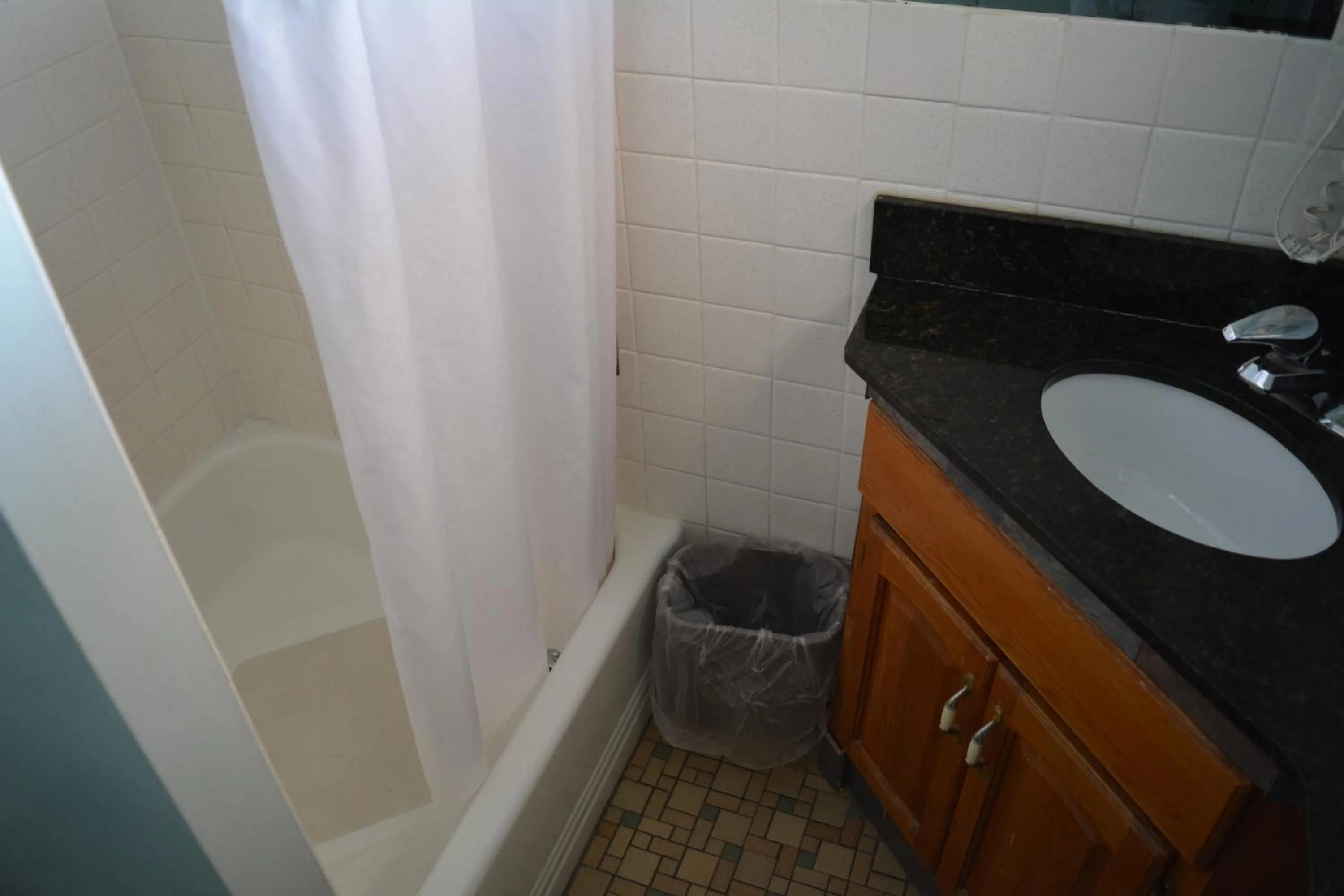 Bathroom in WYE Motor Lodge Duncansville - Altoona