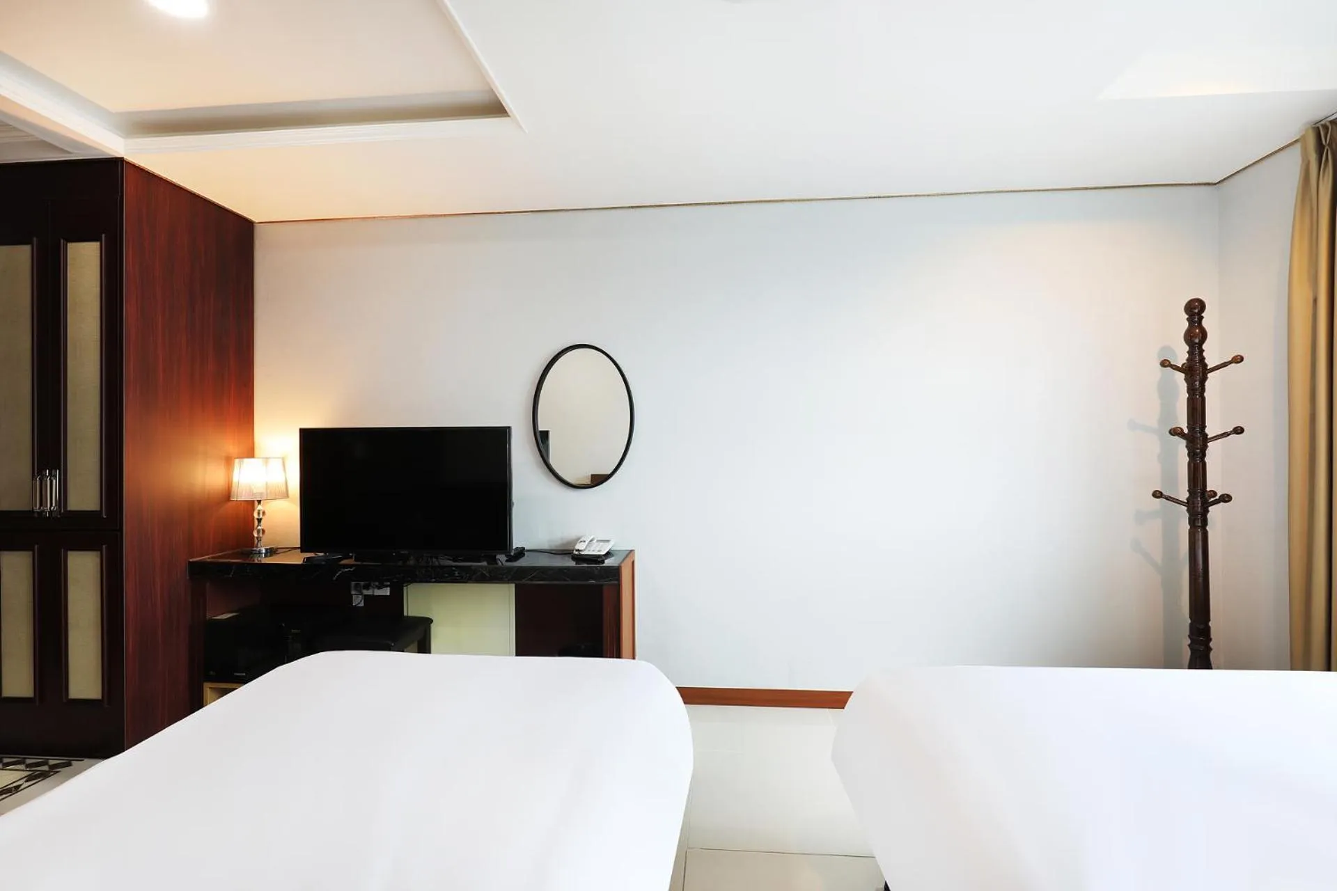 Bed in Intercity Seoul Hotel