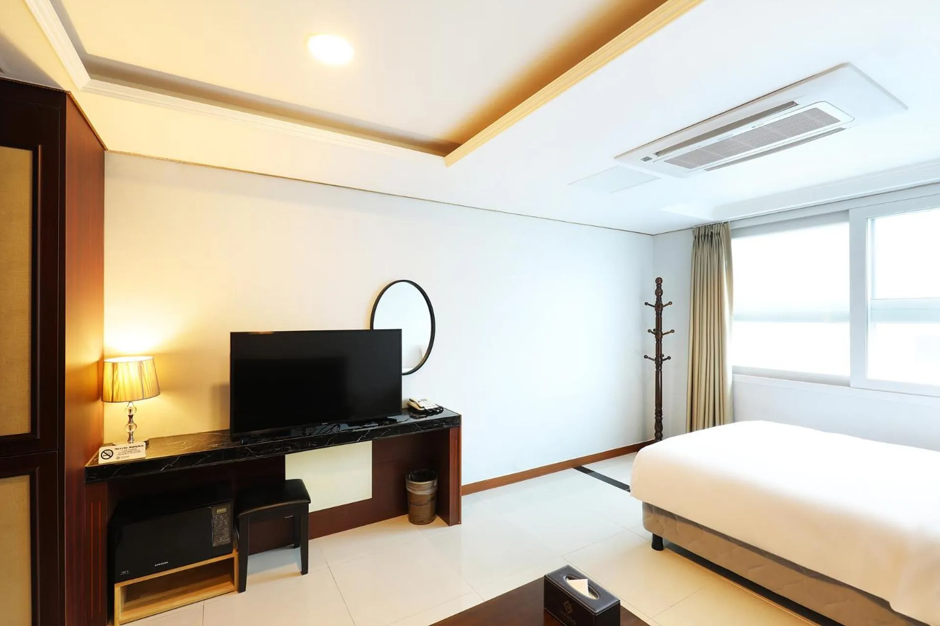 Bed in Intercity Seoul Hotel