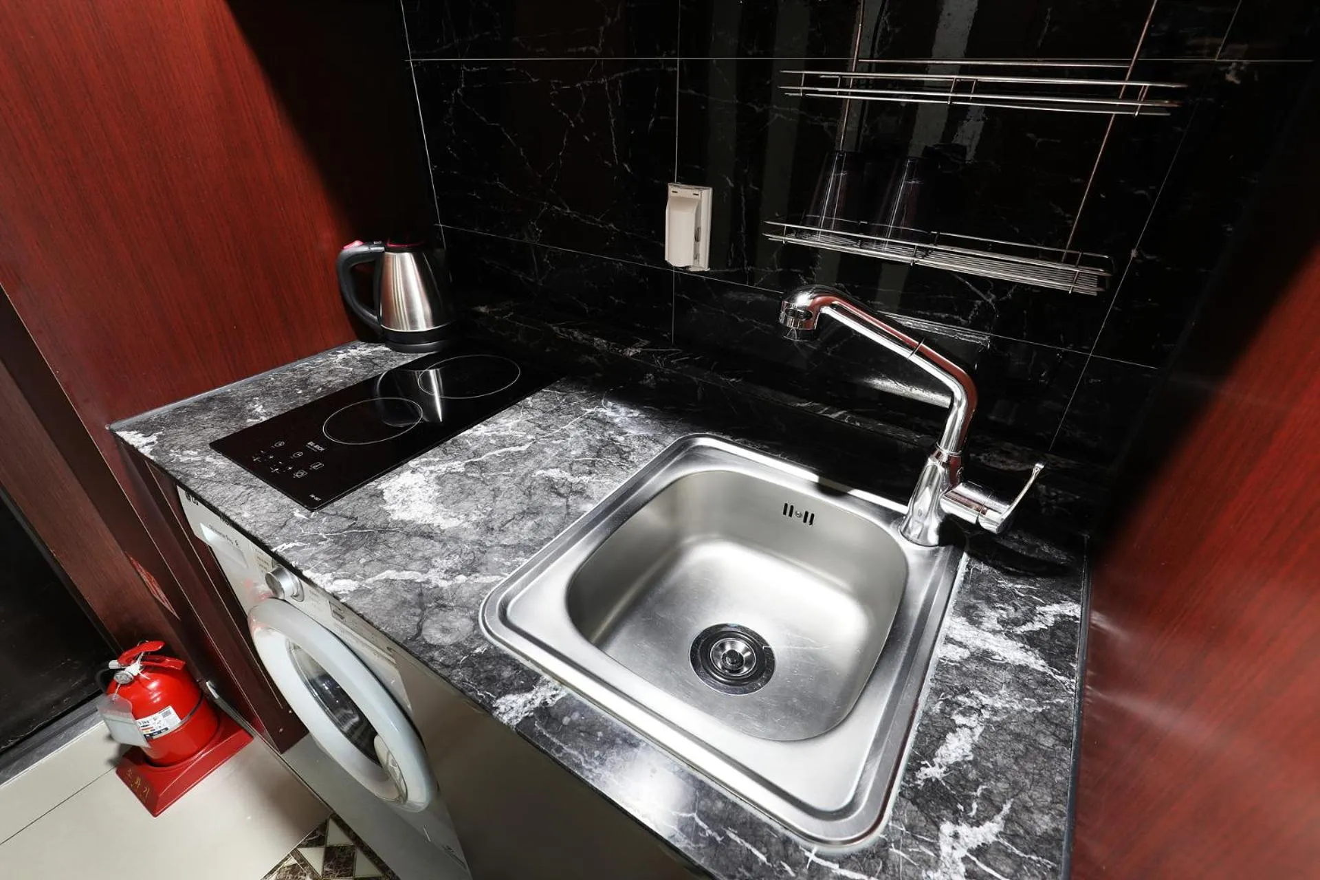 Intercity Seoul Hotel