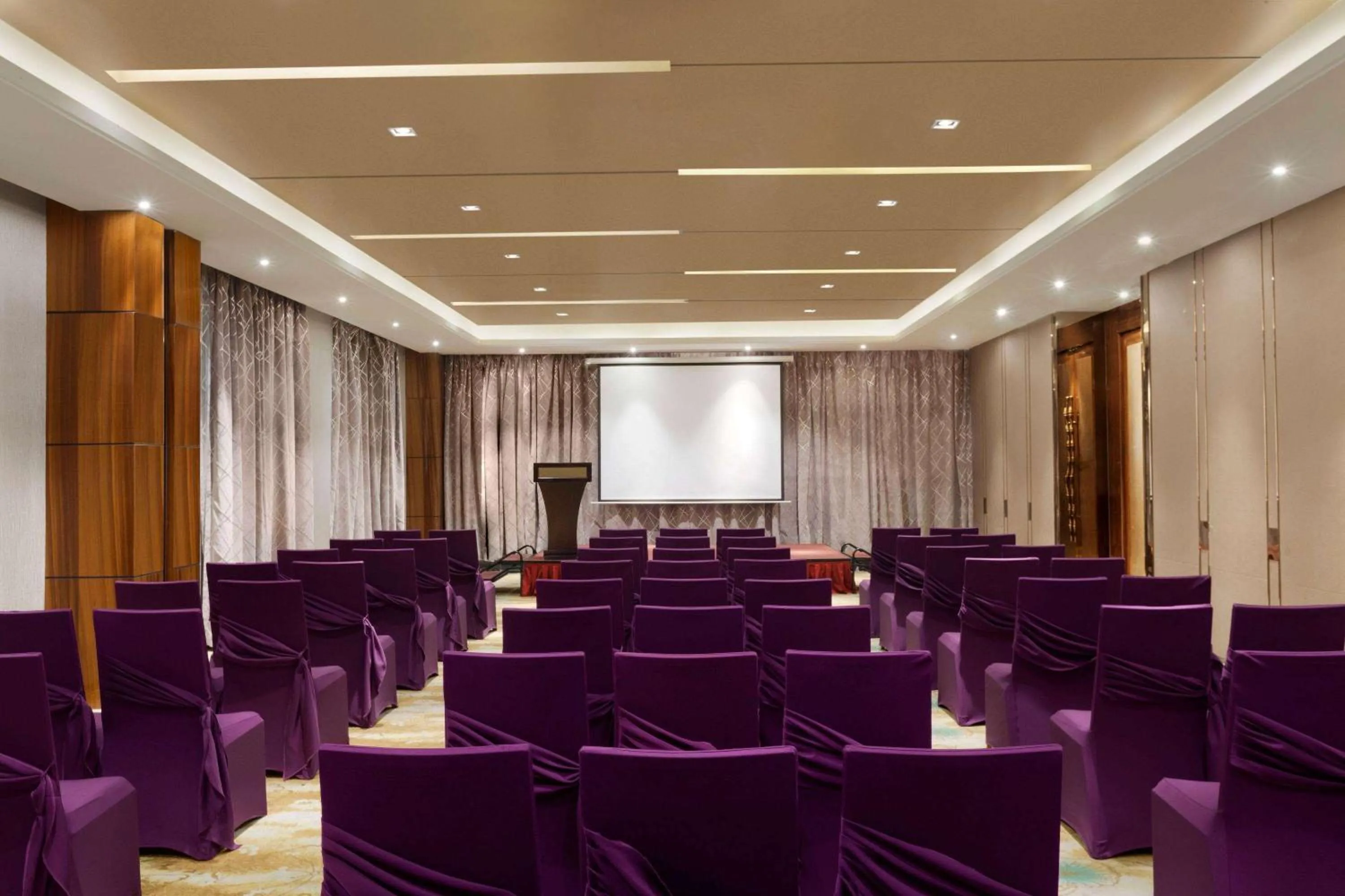 Meeting/conference room in Ramada Foshan Hotel