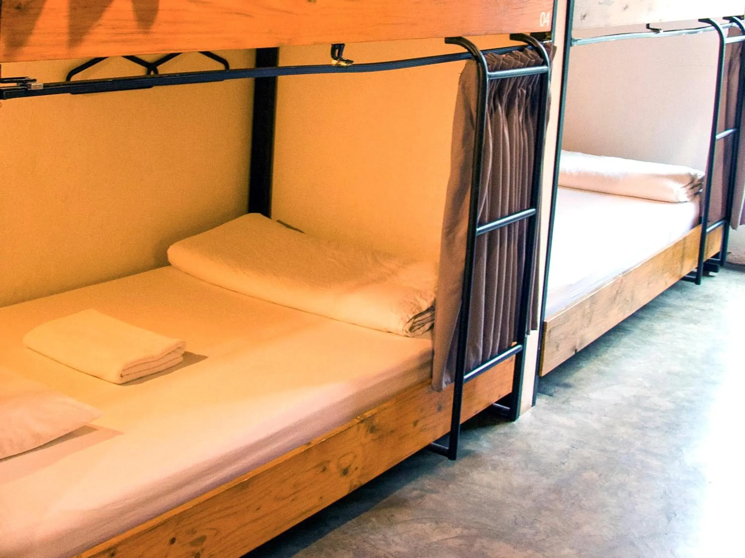 Bed in 10-Bed Mixed Dormitory Room in HOLY SHEET Hostel Bed in 10-Bed Mixed Dormitory Room in HOLY SHEET Hostel