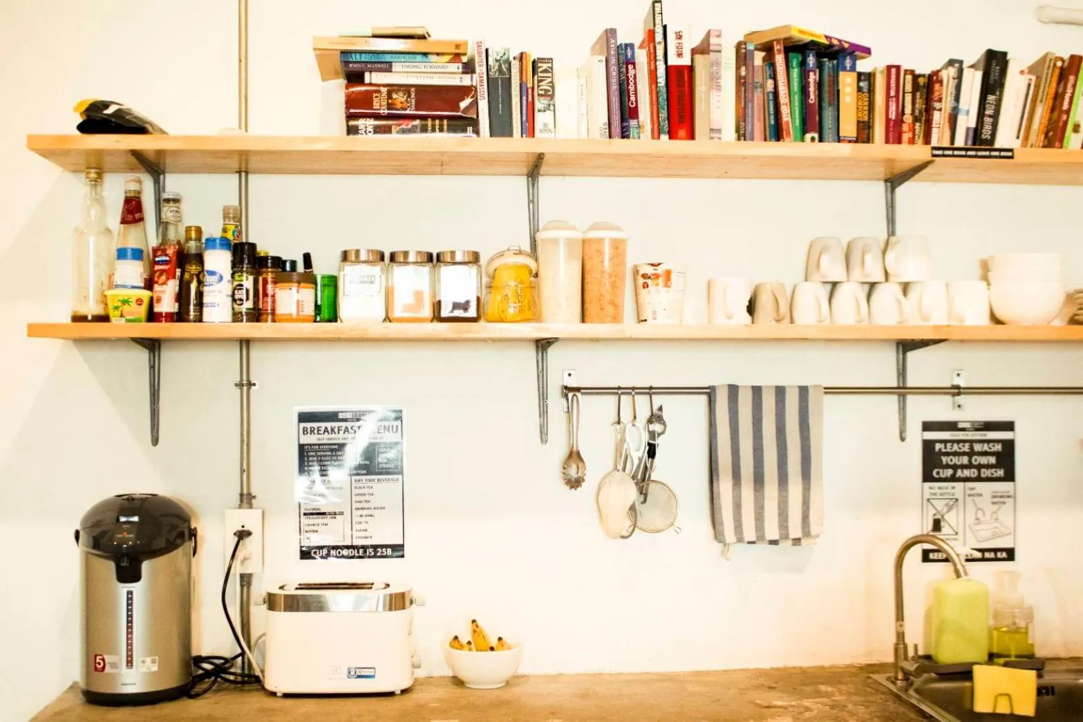 Coffee/tea facilities in HOLY SHEET Hostel