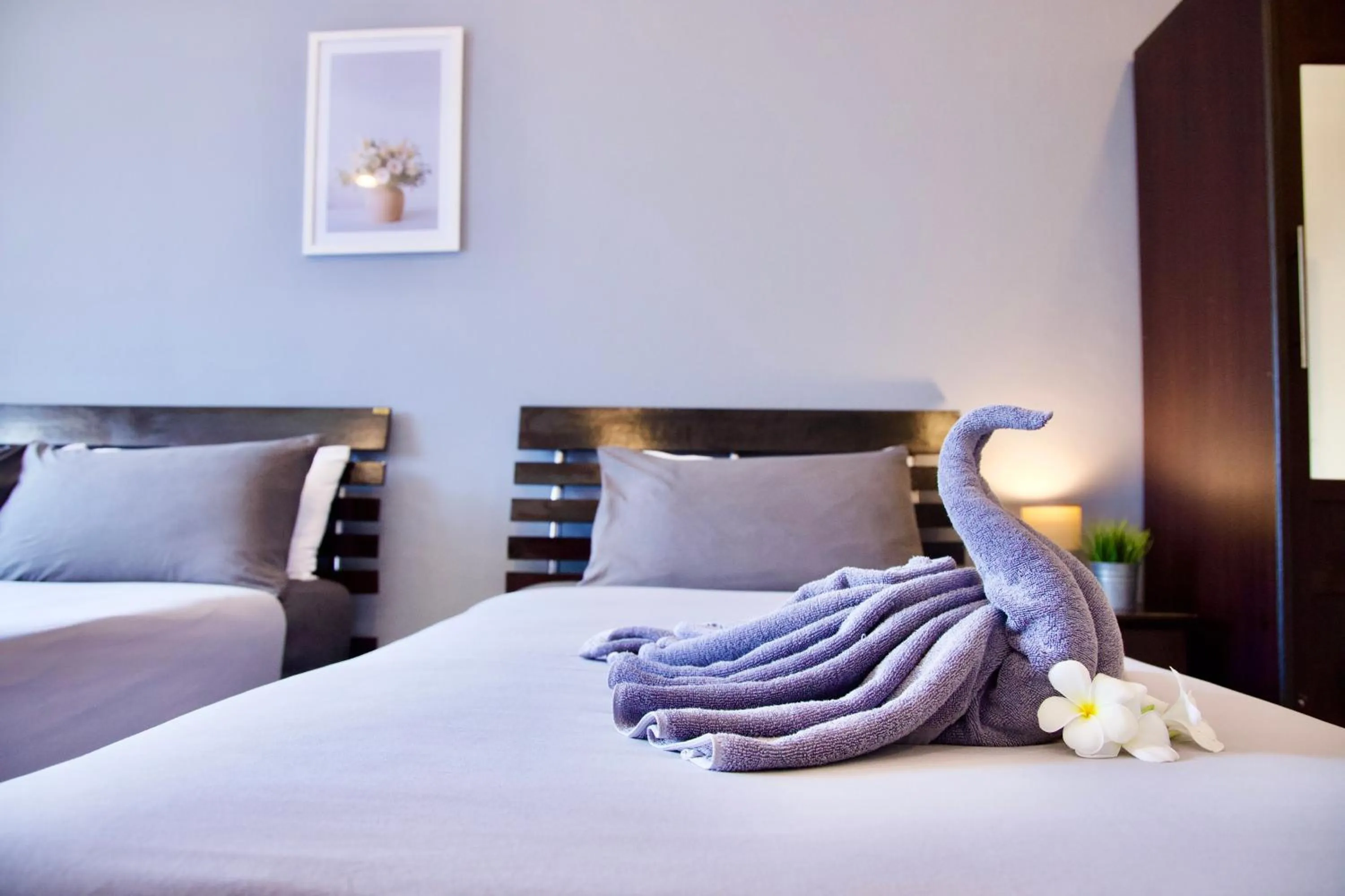 Photo of the whole room, Bed in GOLDEN GUESTHOUSE by The Beach Cha Am