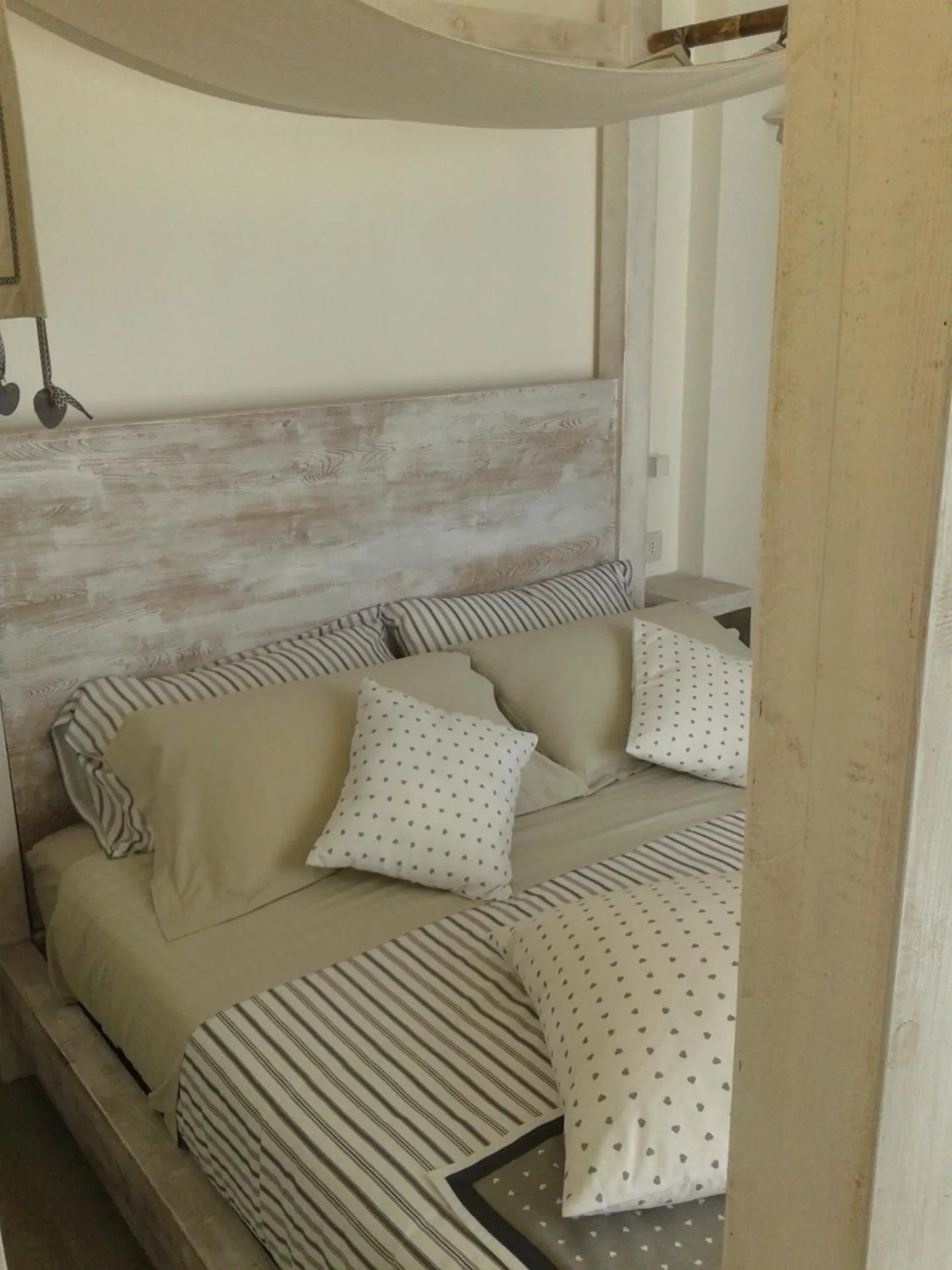 Balcony/Terrace, Bed in Hotel Madalù