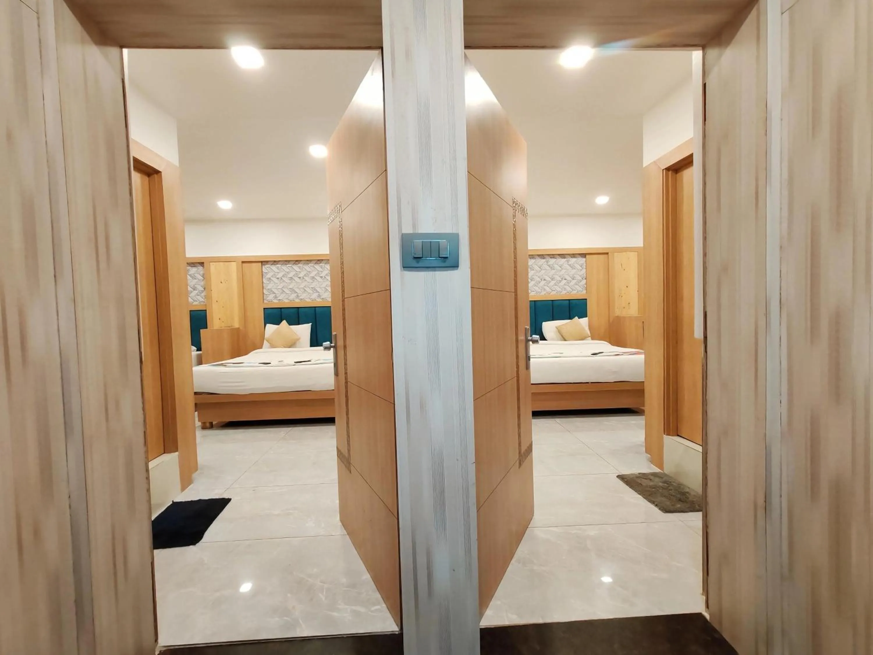 Bedroom, Bed in Hotel Aishwarya Residency