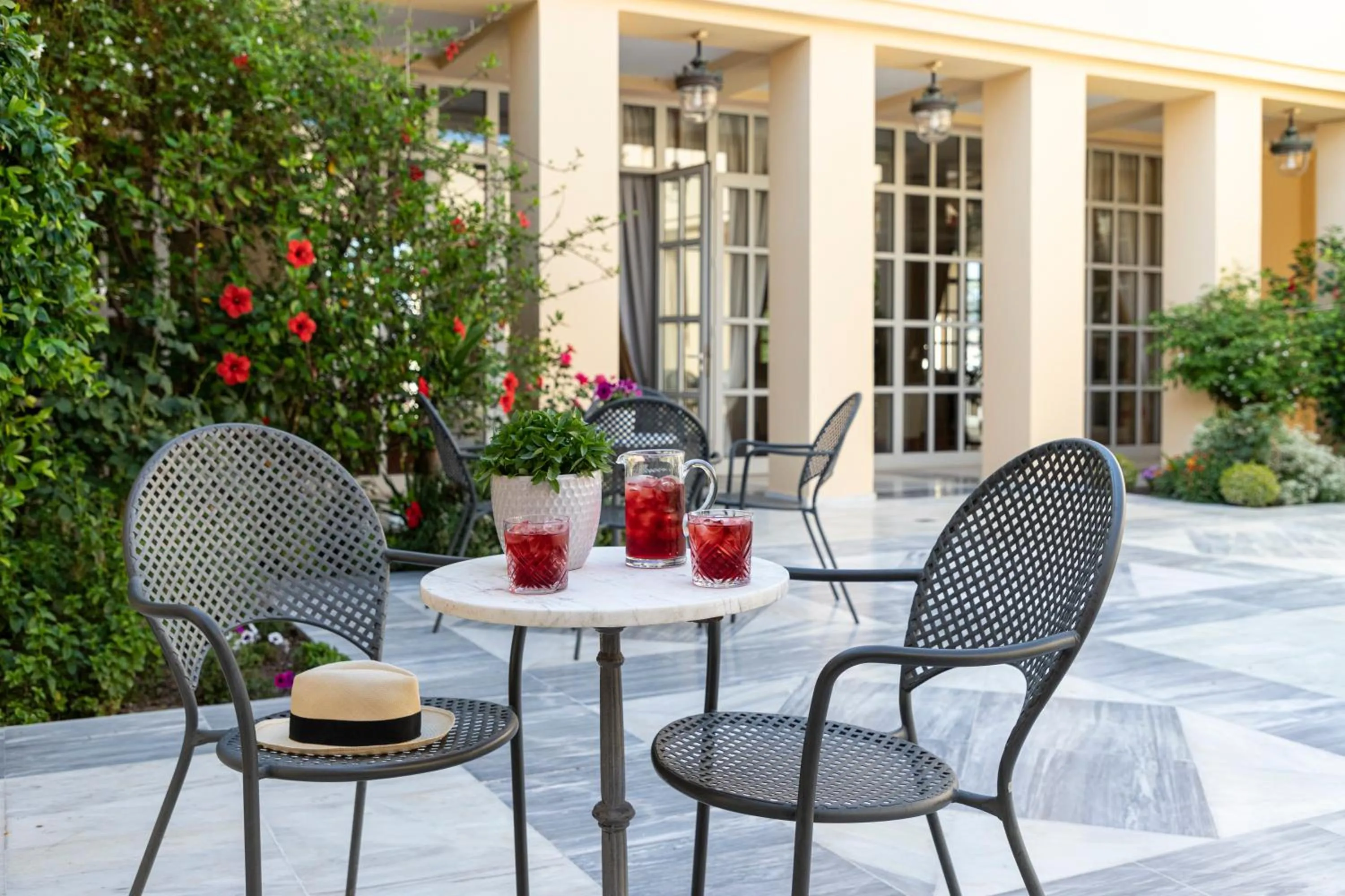 Restaurant/places to eat in Amalia Hotel Nafplio