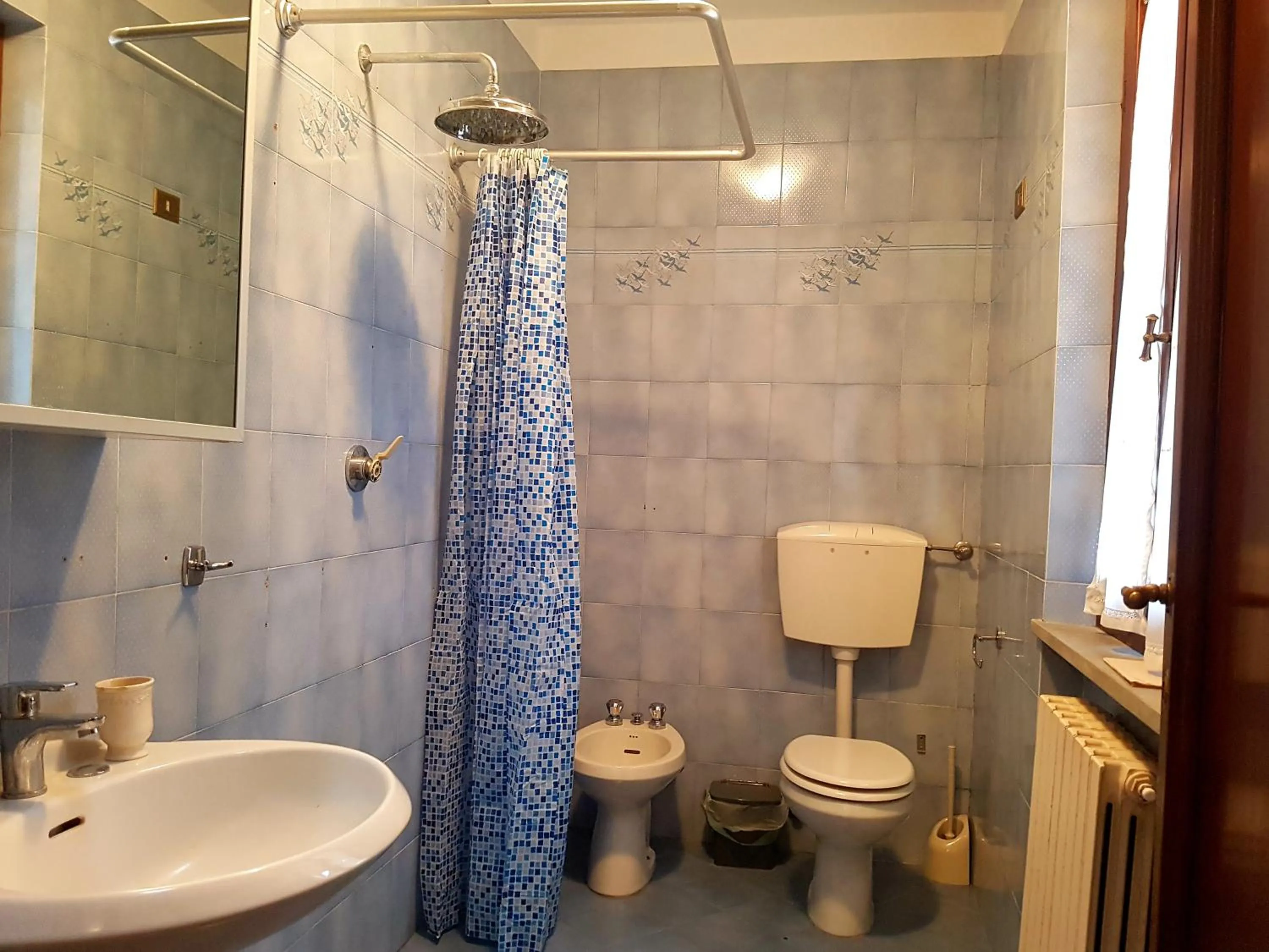 Shower in Il Villino