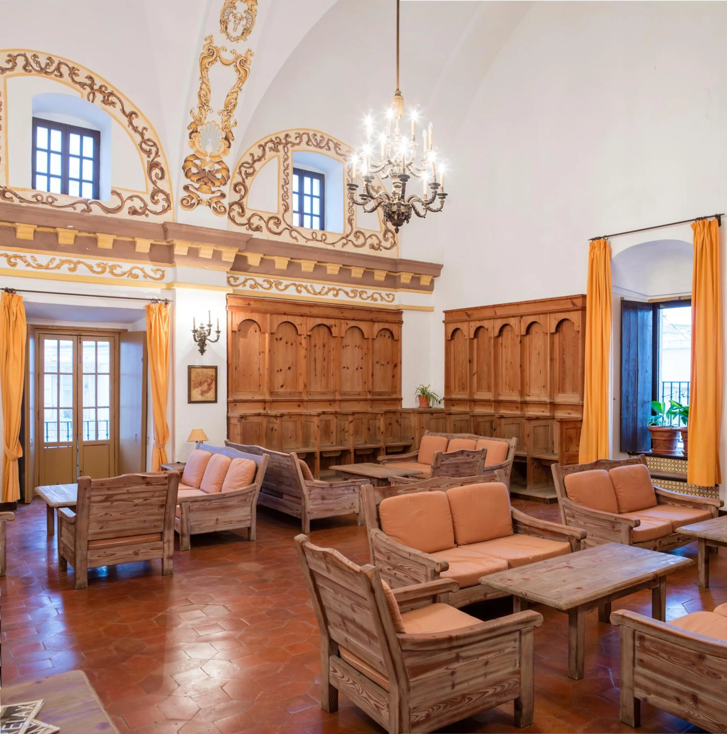 Communal lounge/ TV room in Hotel Tugasa Convento San Francisco