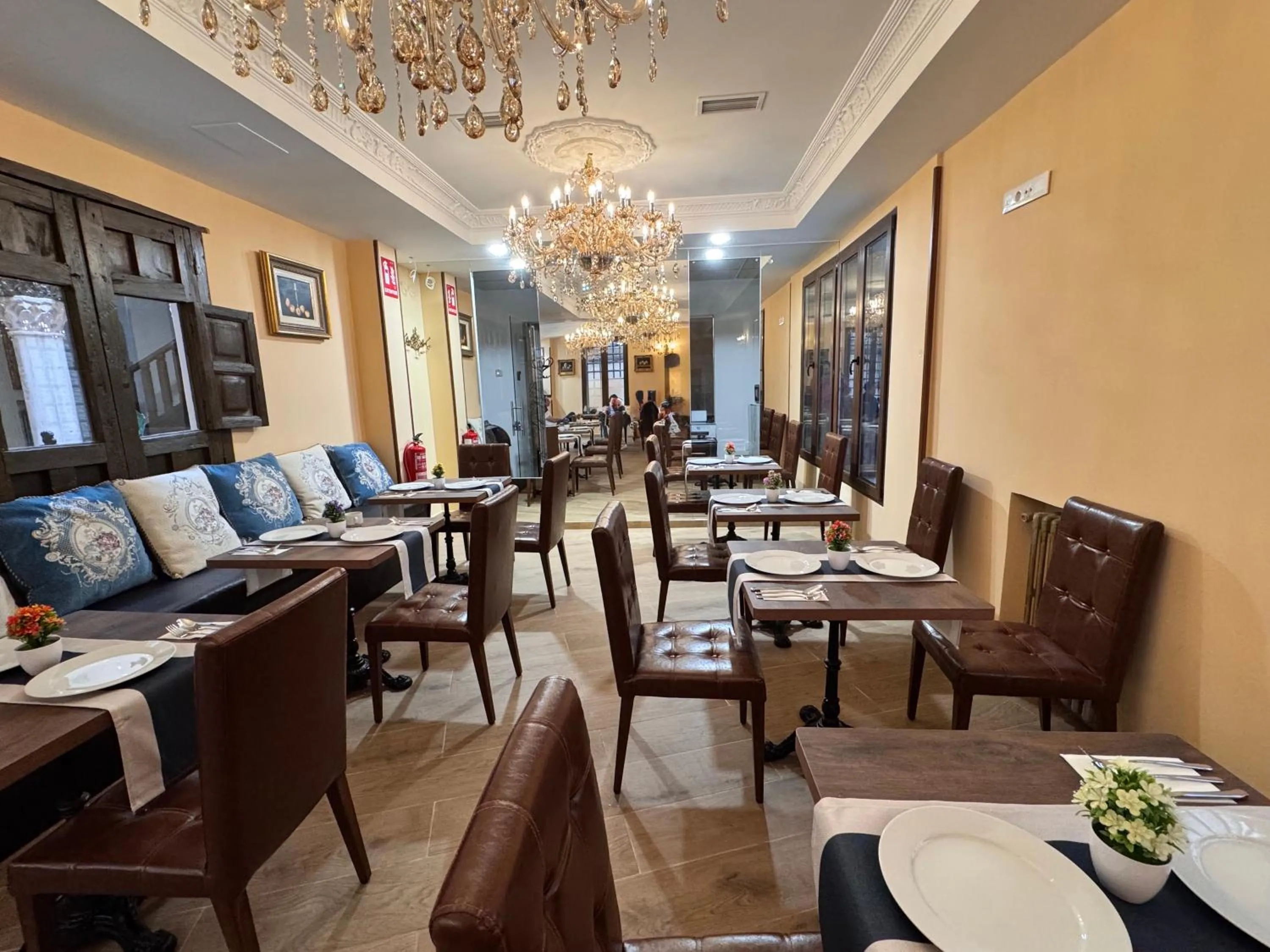 Breakfast in Hotel Boutique Casón De Los López