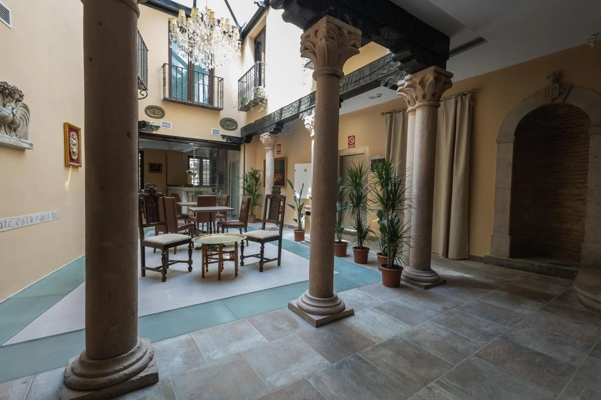 Patio in Hotel Boutique Casón De Los López