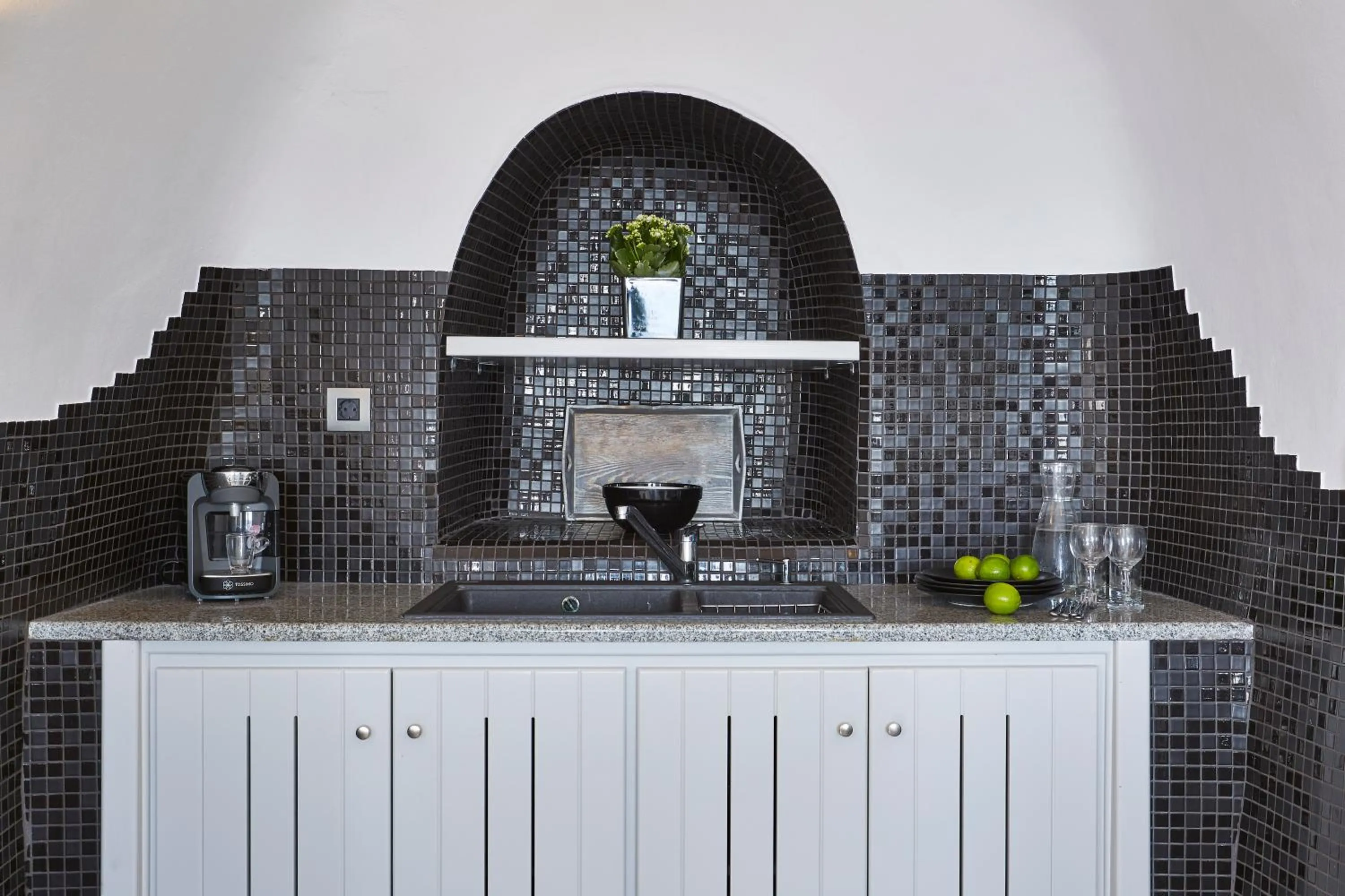 Kitchen or kitchenette in Ventus Paradiso Villa