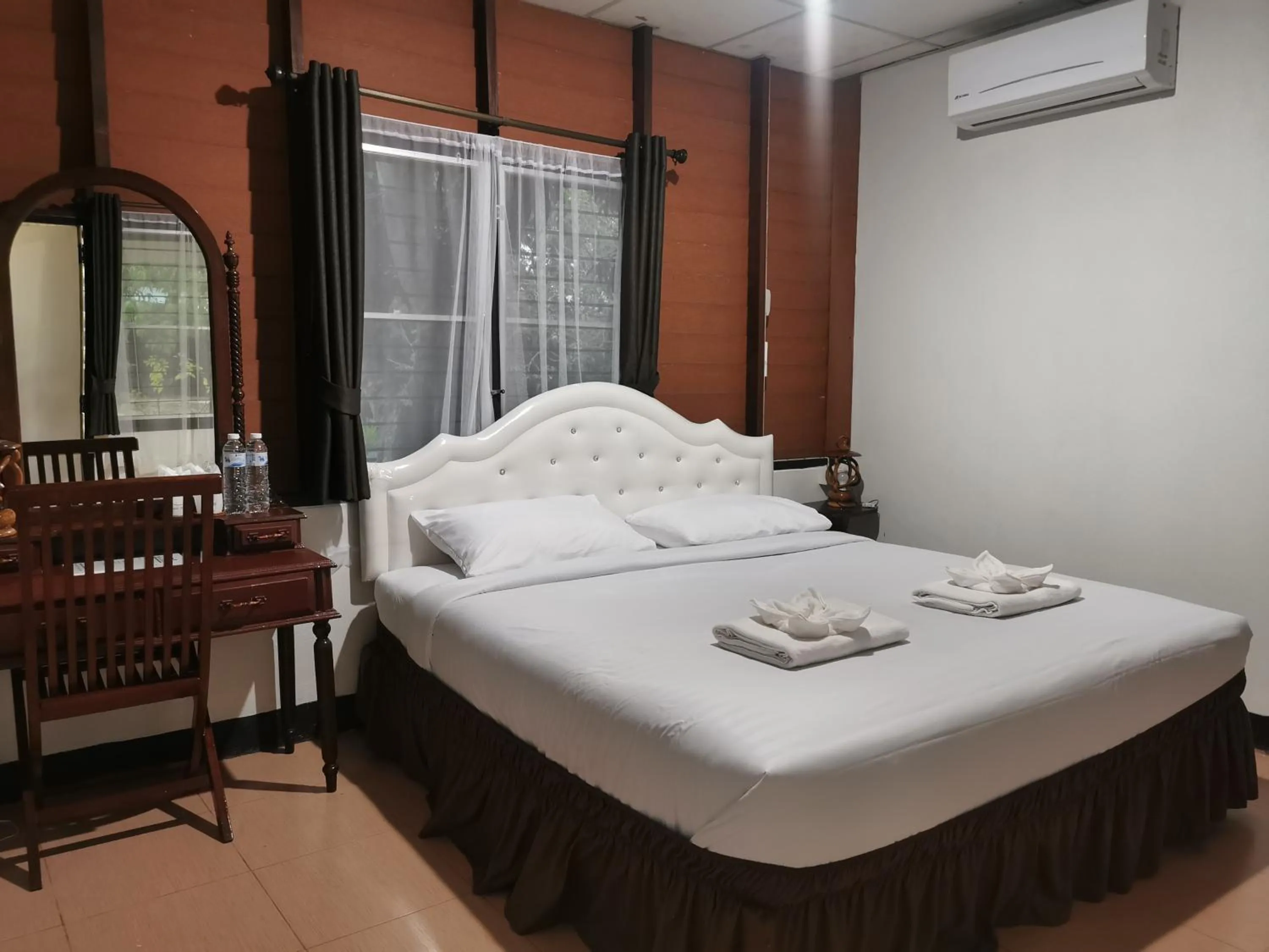 Bed in Mon Kiang-Dao Resort