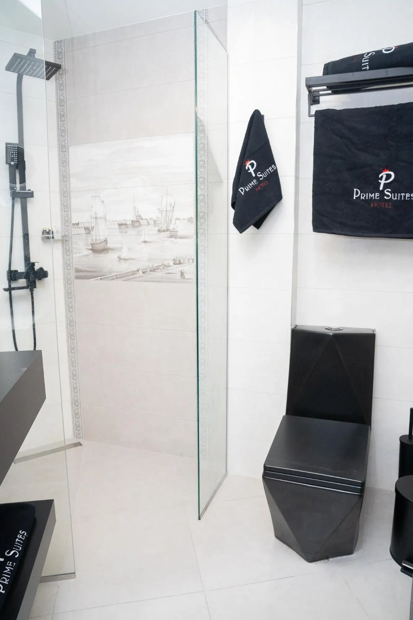 Shower in Prime Suites Hotel