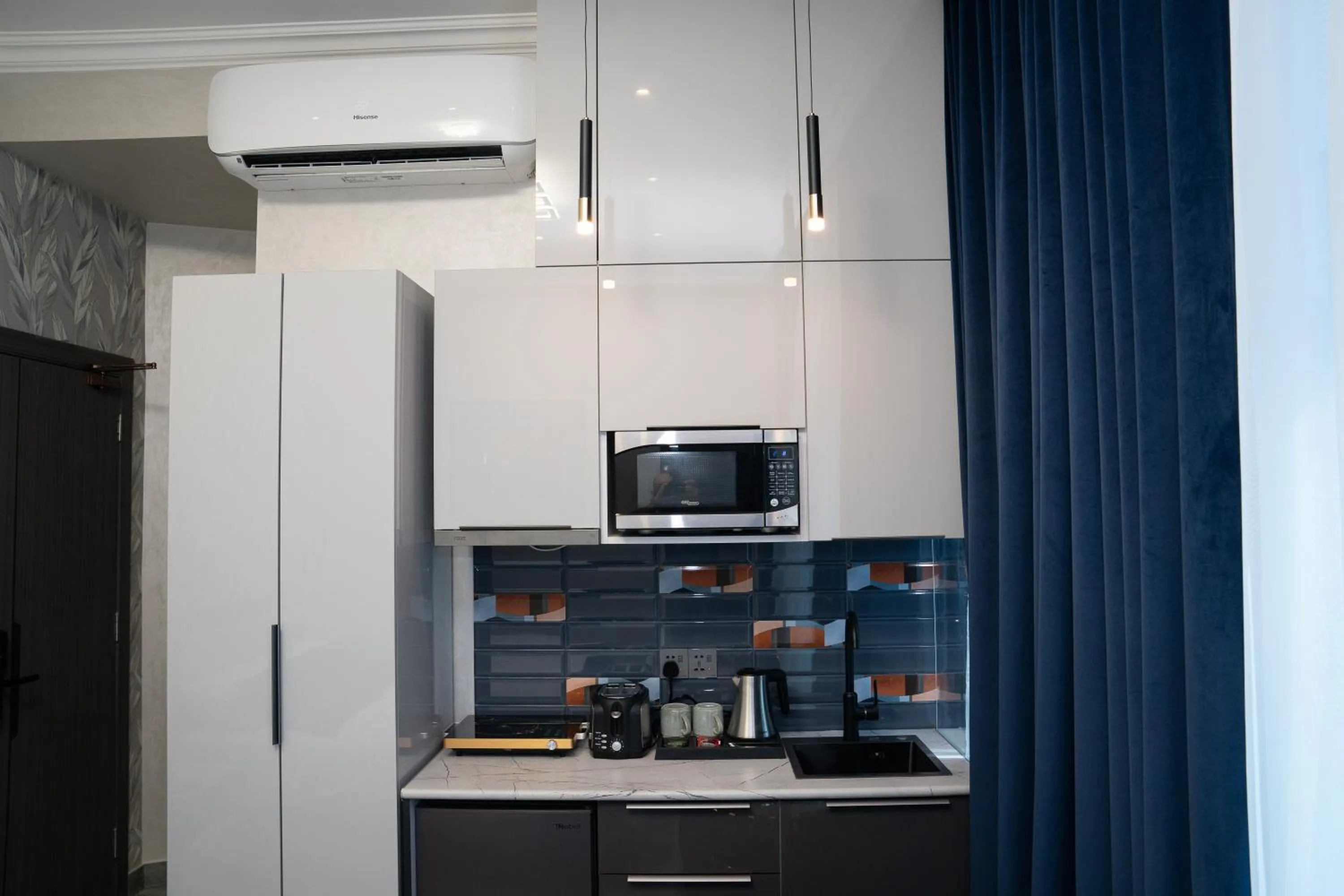 Coffee/tea facilities in Prime Suites Hotel