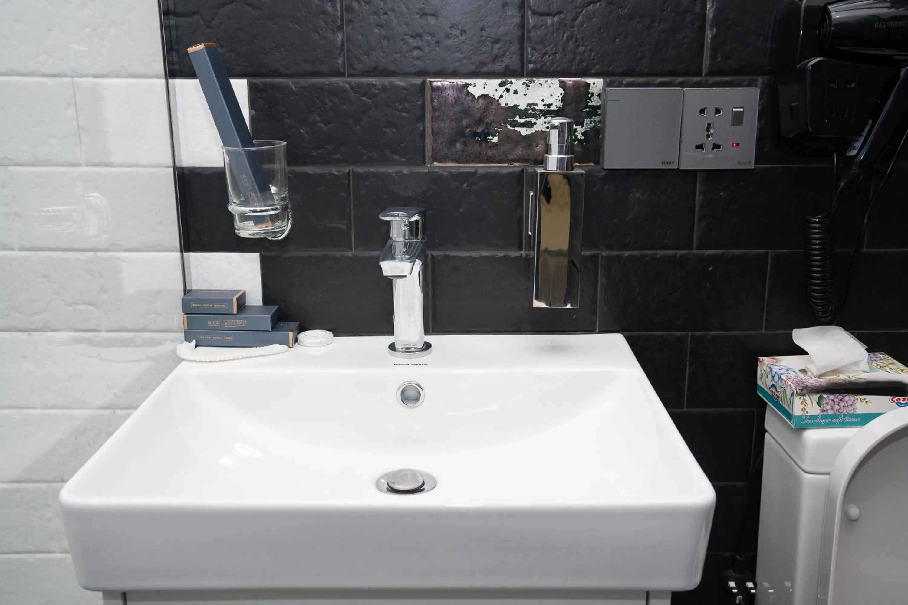 Bathroom in Prime Suites Hotel