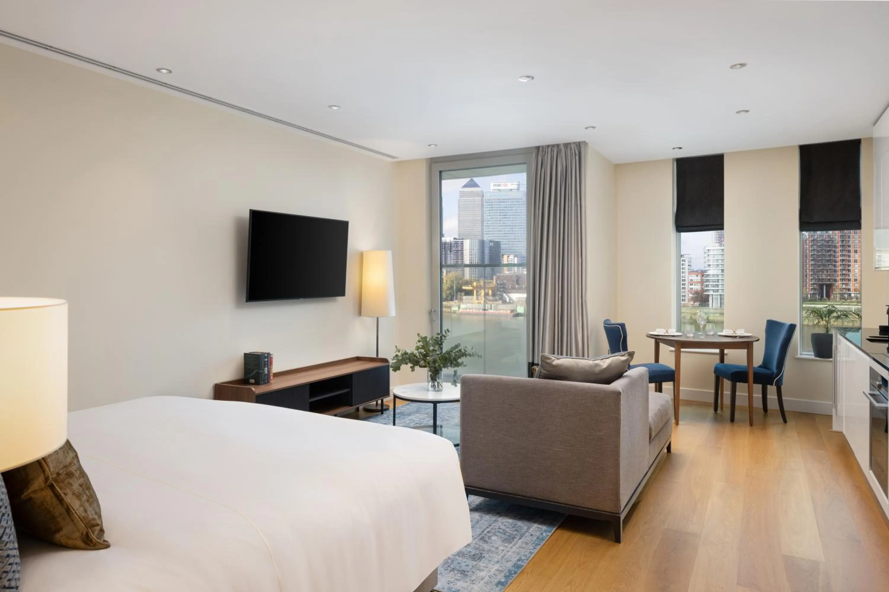 Photo of the whole room, Bed in InterContinental London - The O2