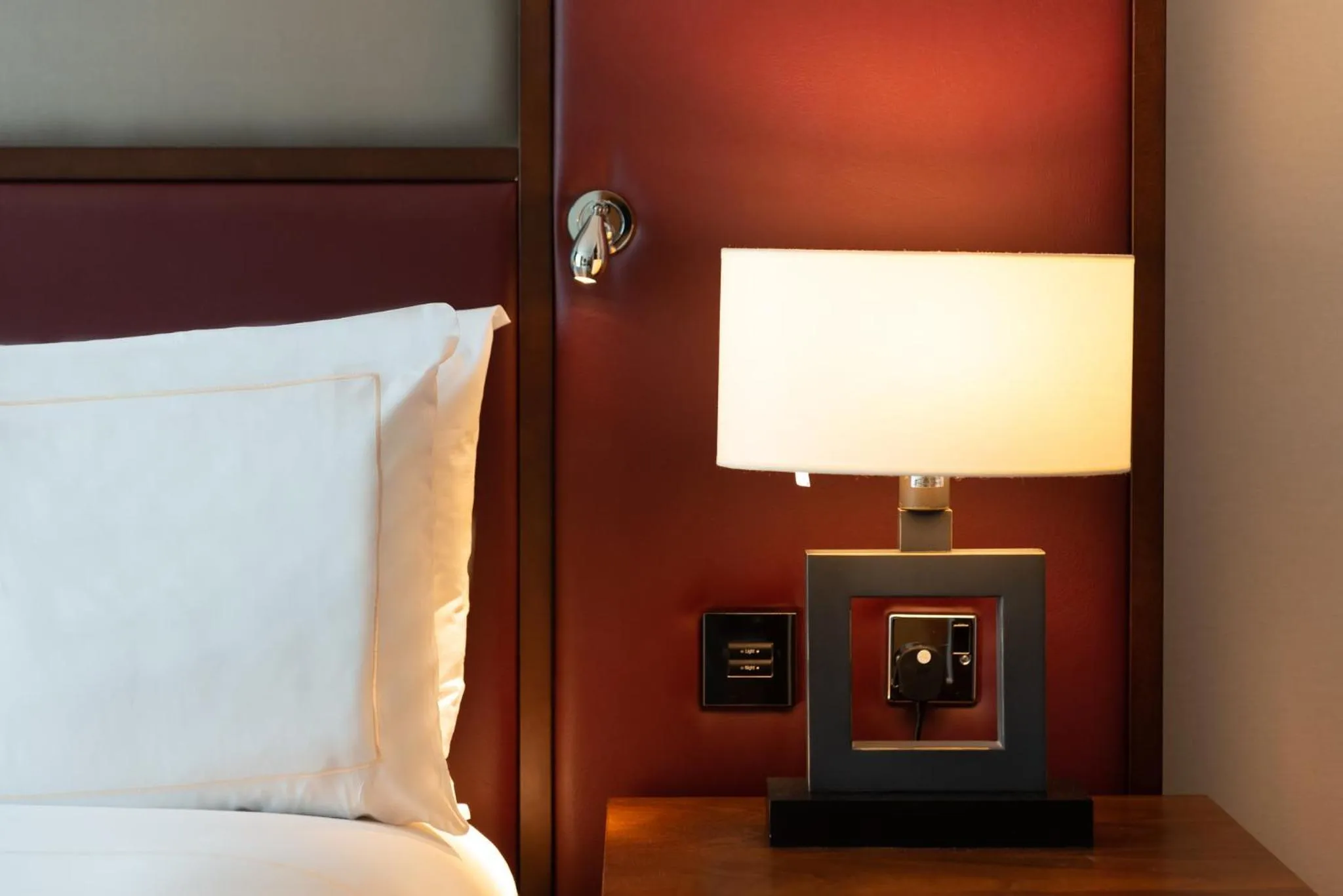 Bedroom, Bed in InterContinental London - The O2