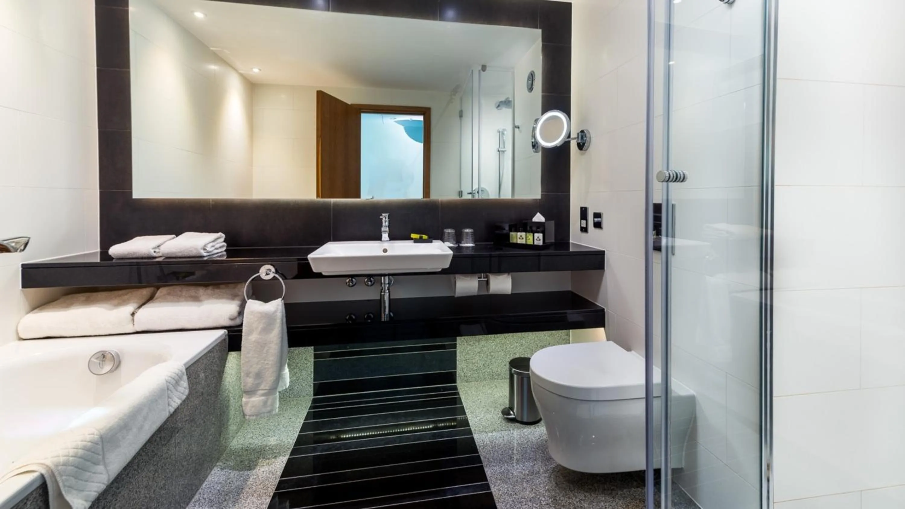 Bathroom in InterContinental London - The O2
