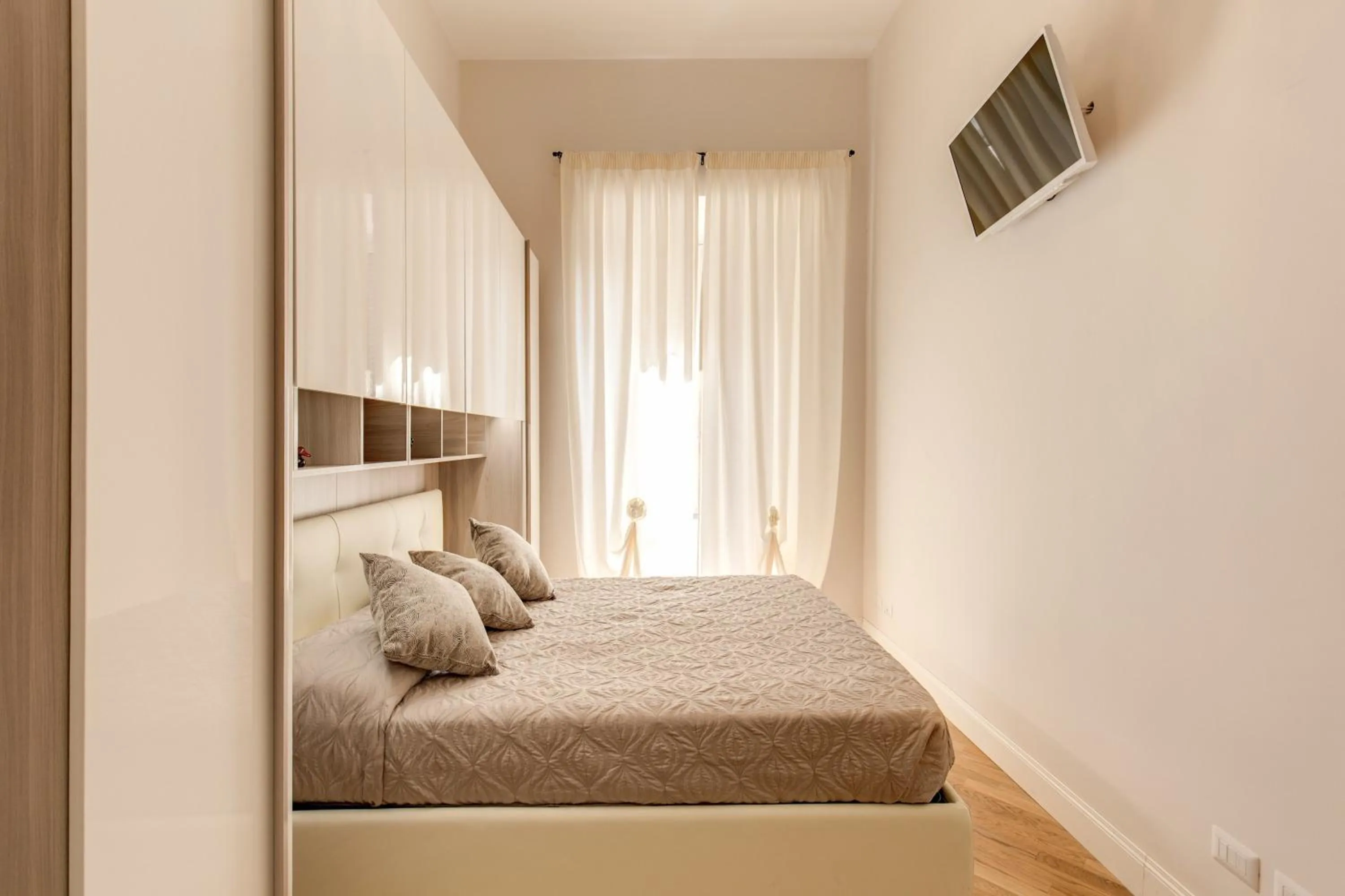 Day, Bed in Casa Claudia Giulio Cesare