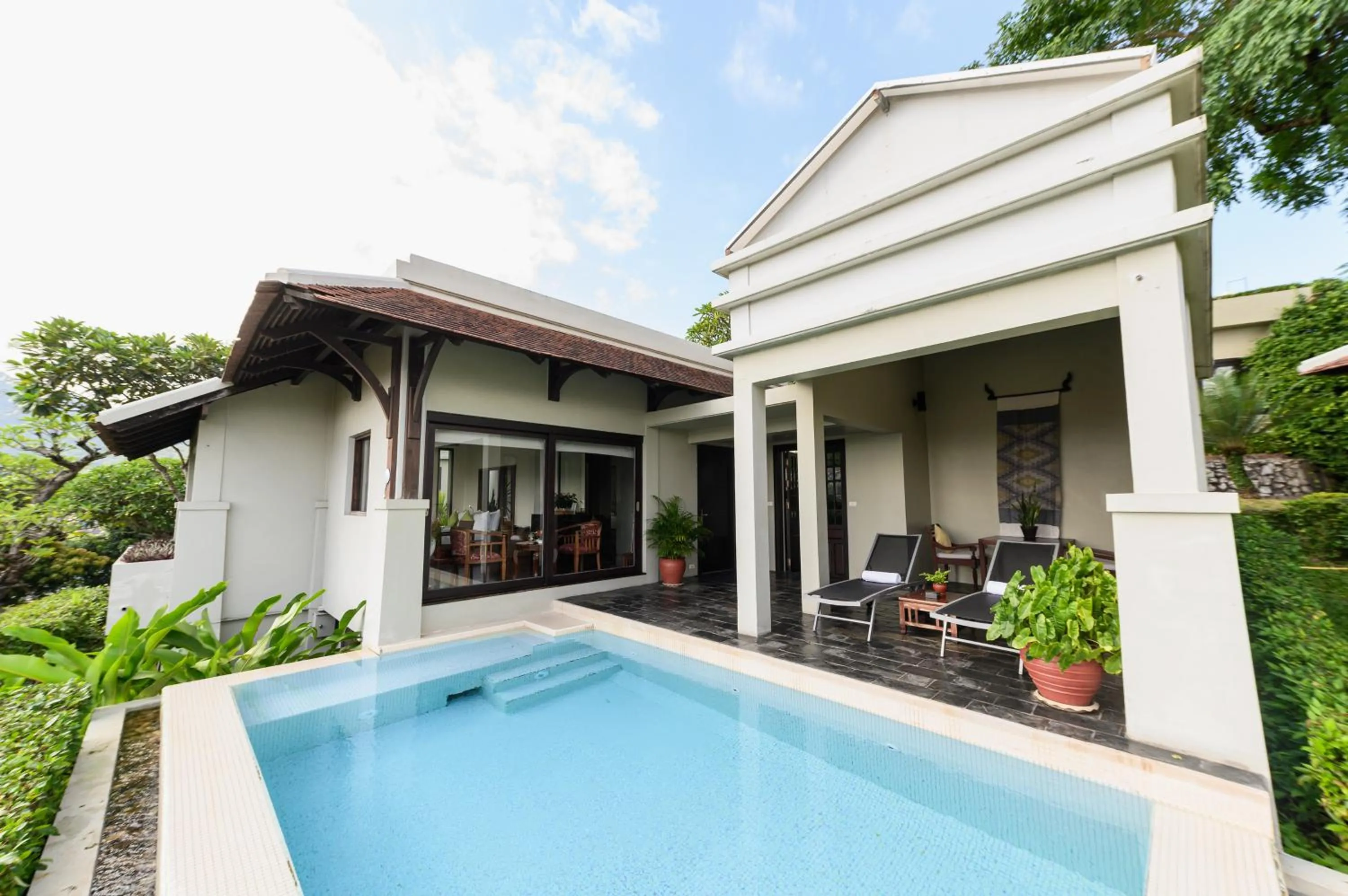 Pool view in Luang Prabang View Hotel