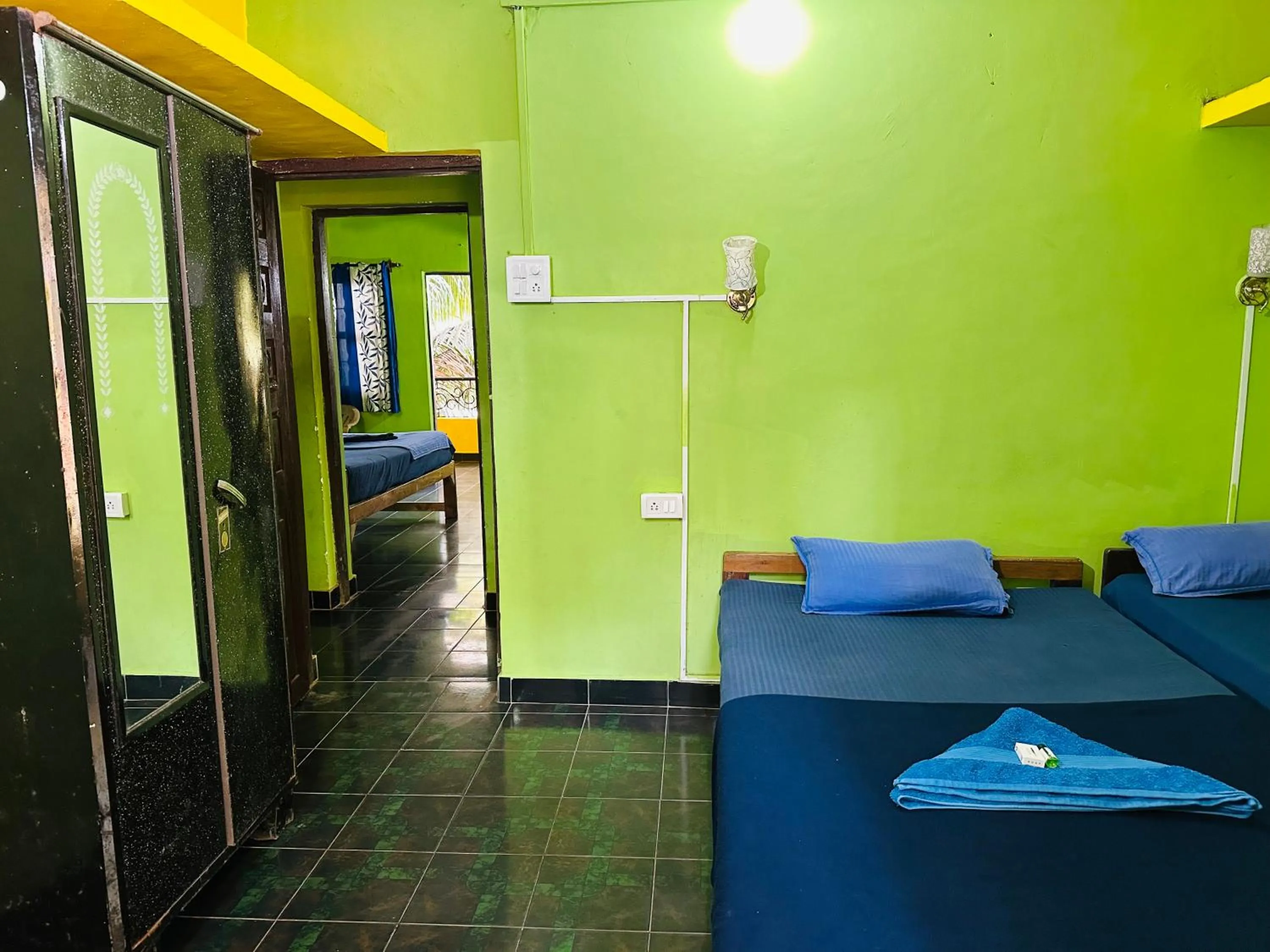 Bedroom, Bed in Savitri Guest House