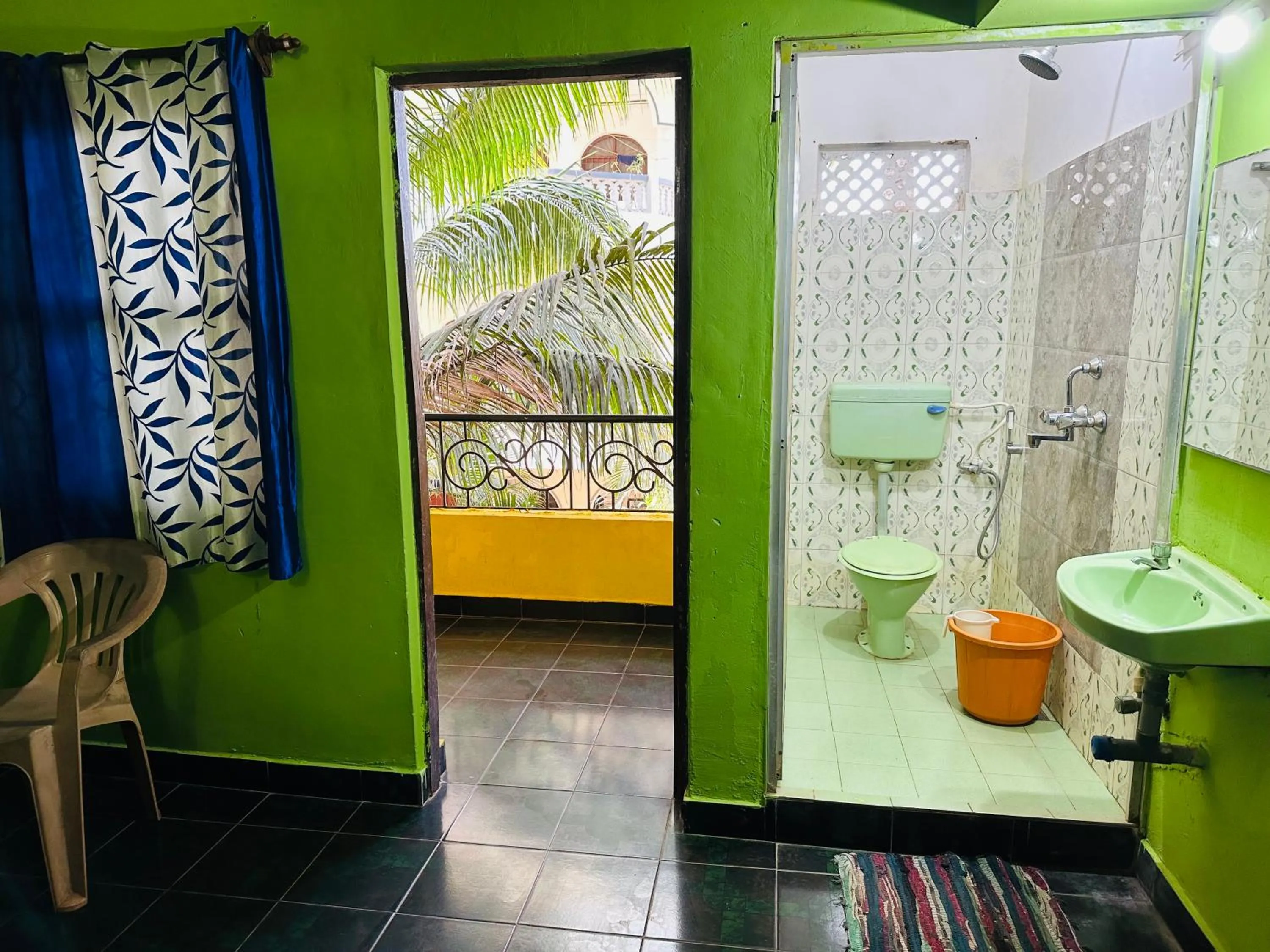 Bathroom in Savitri Guest House