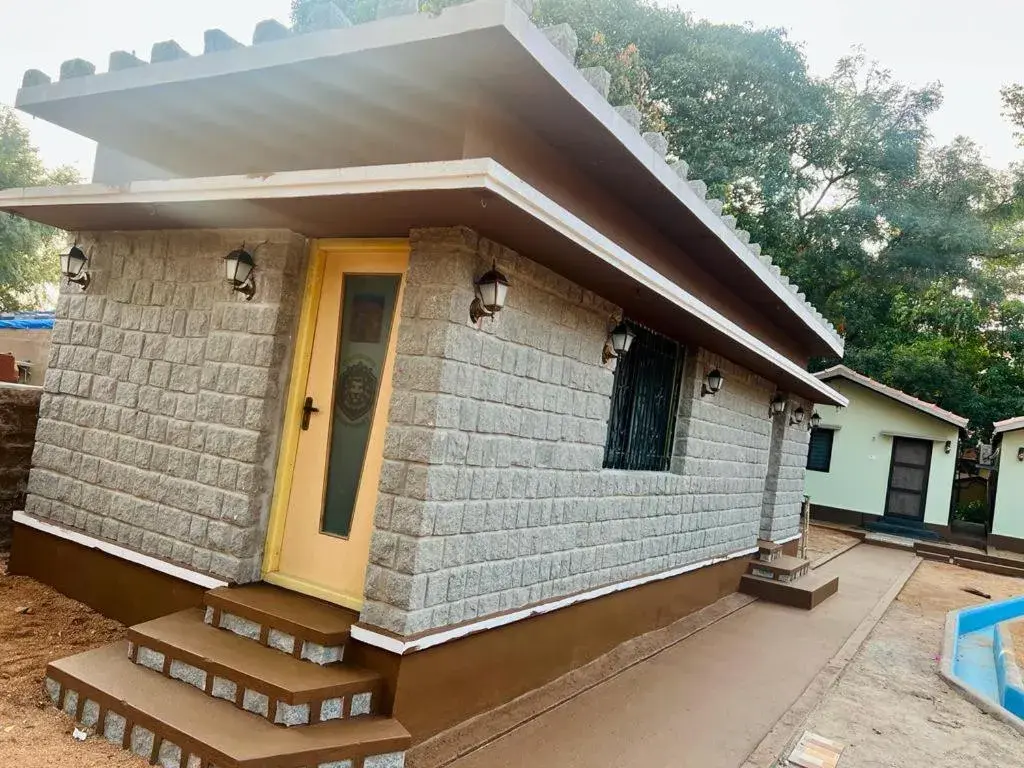 Standard Family Room in Leo Comforts river view Resort Standard Family Room in Leo Comforts river view Resort