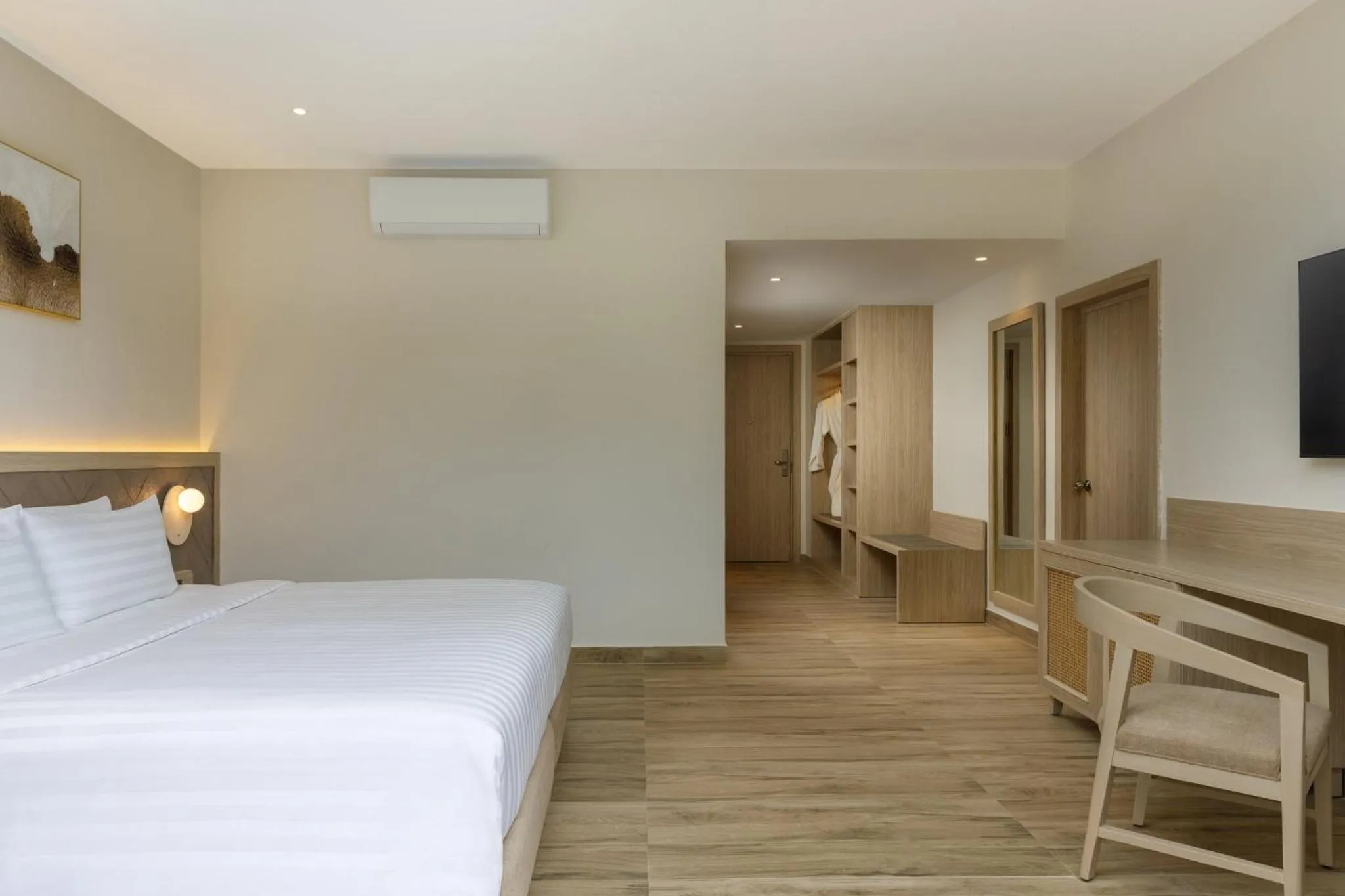 Photo of the whole room, Bed in Himalayan Hideaway Resort Pokhara, The Centara Collection