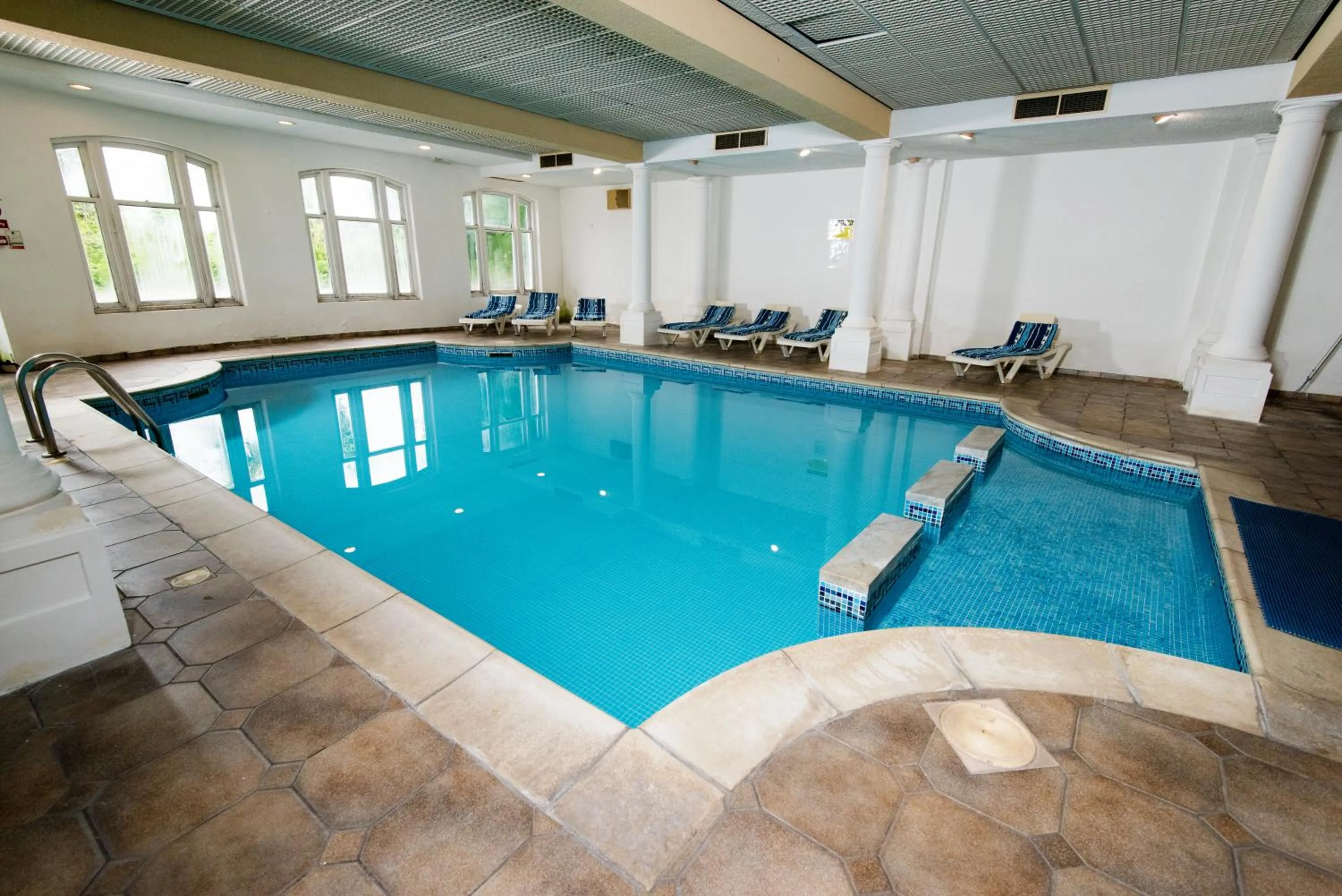 Swimming pool in Abbey Lawn Hotel