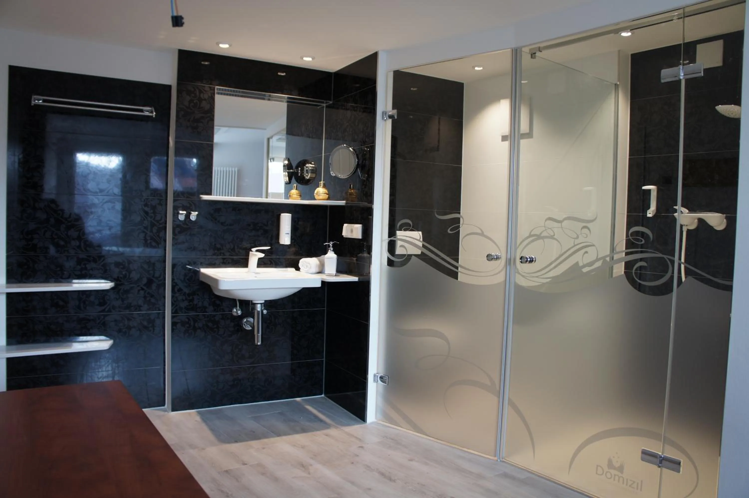 Shower in Hotel Domizil