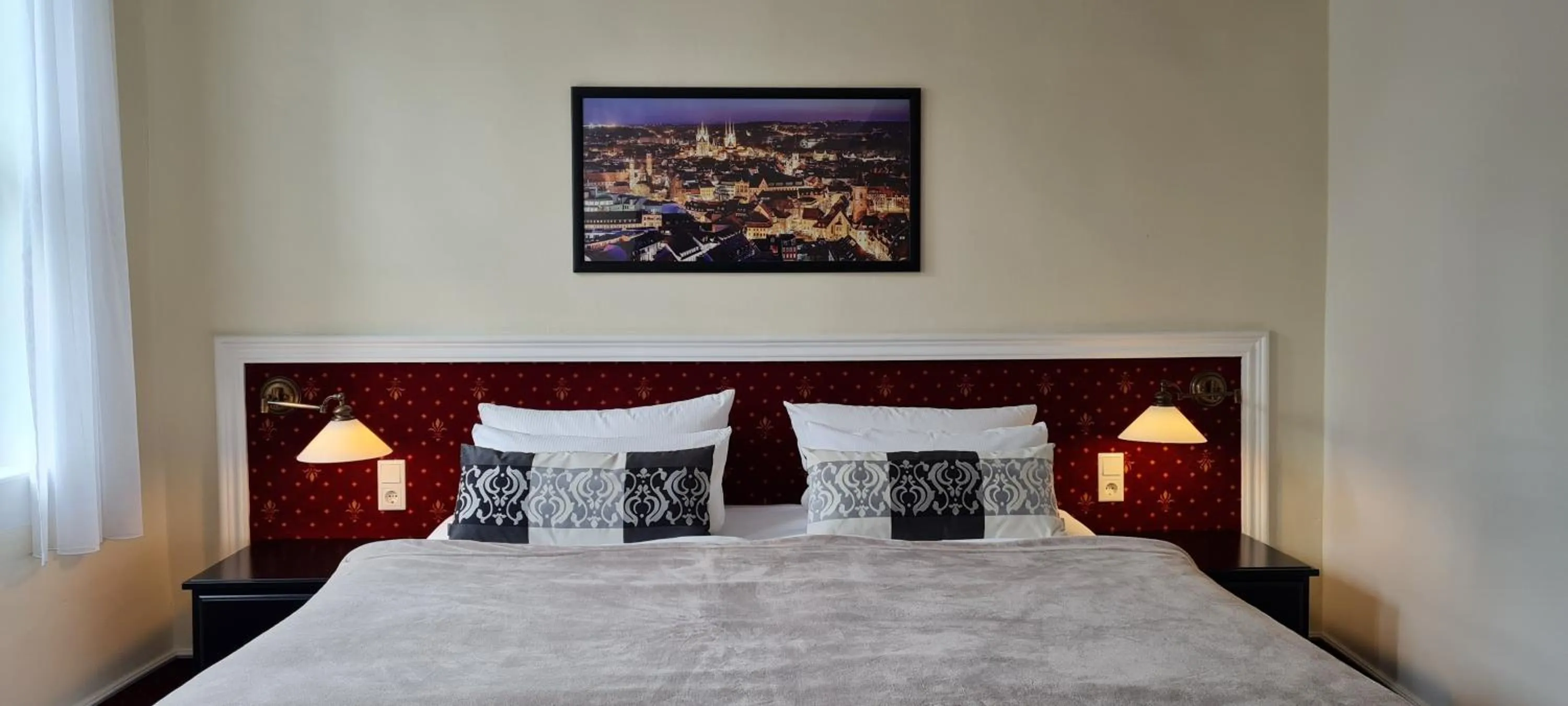 Bed in Hotel Domizil