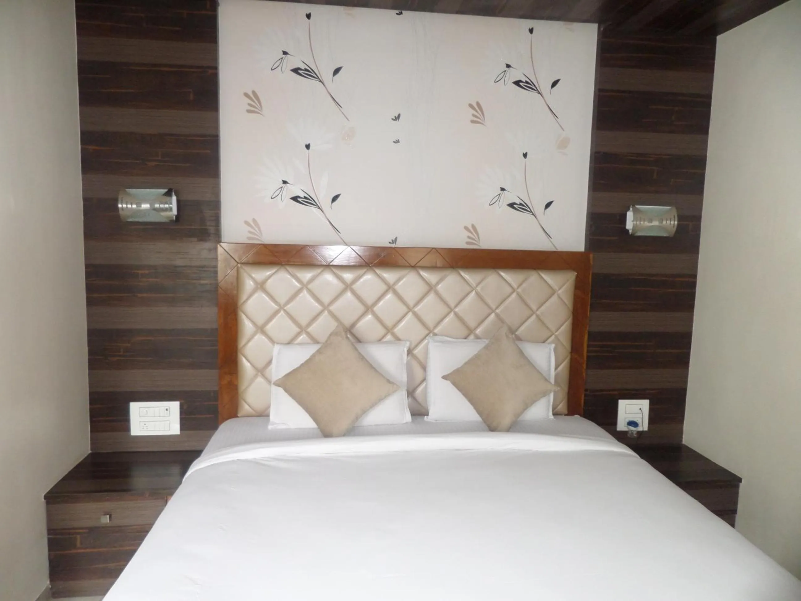 Bed in Hotel Raj Palace