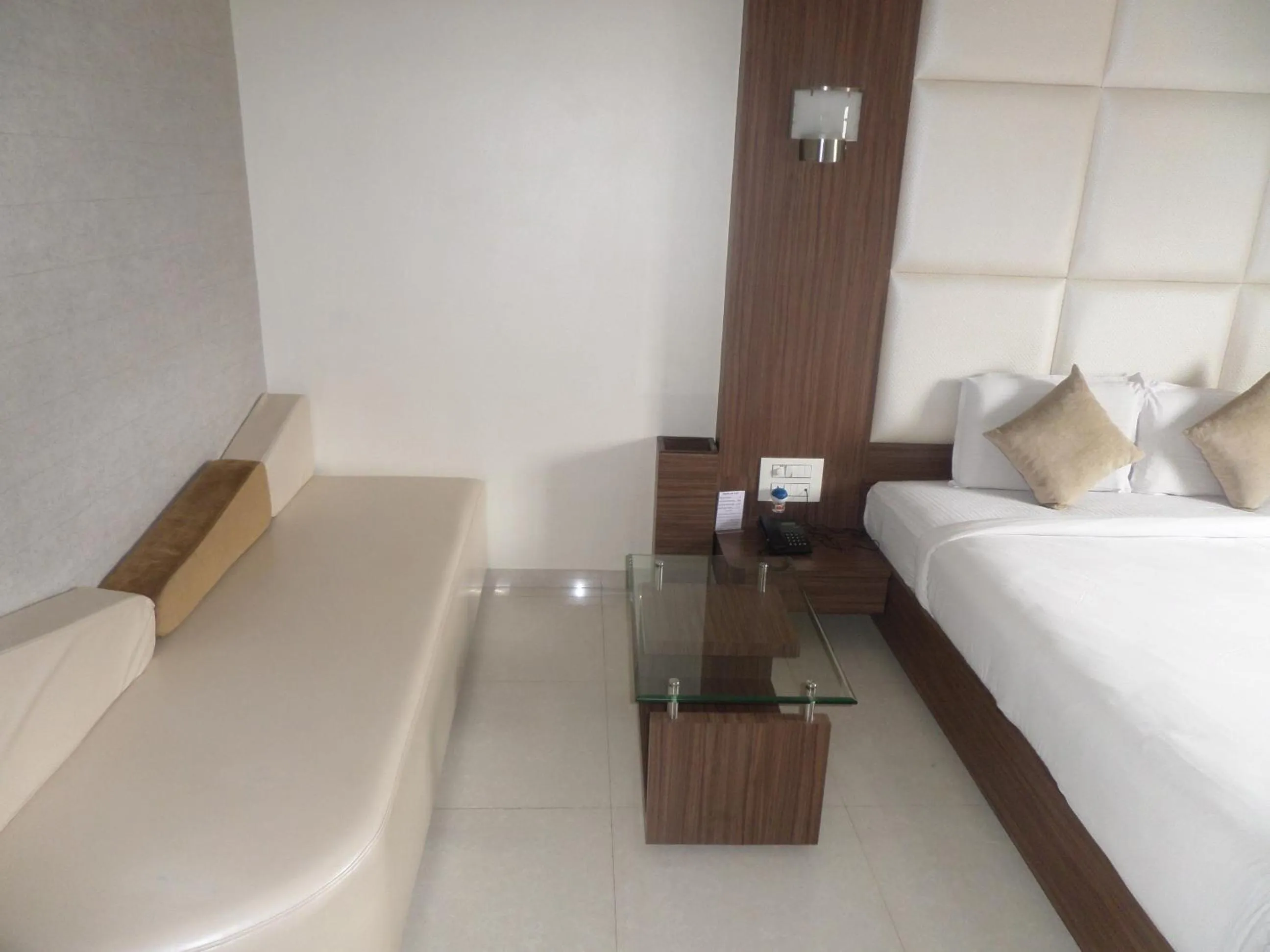 Area and facilities, Bed in Hotel Raj Palace
