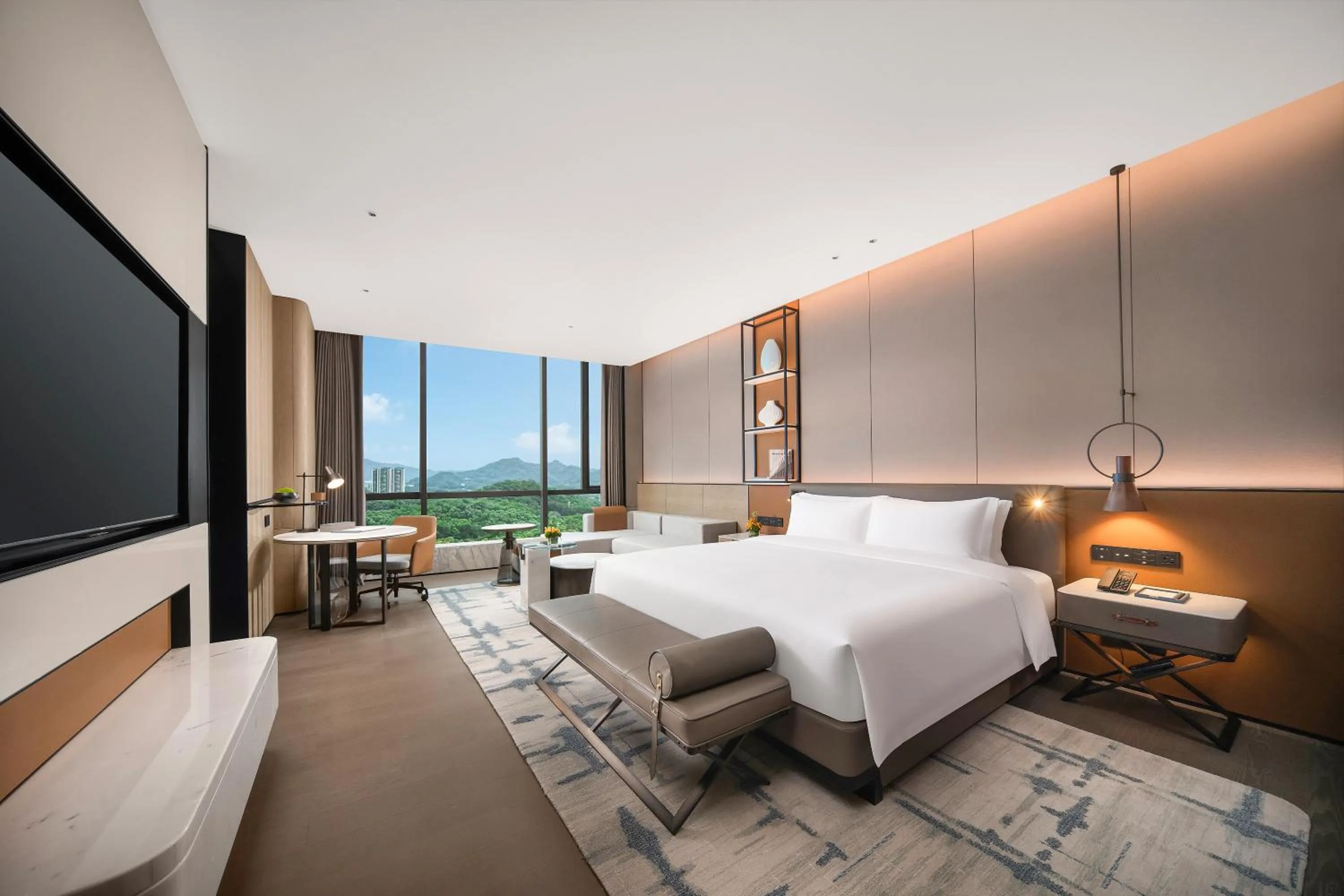 Photo of the whole room in Wyndham Grand Shenzhen Guangming