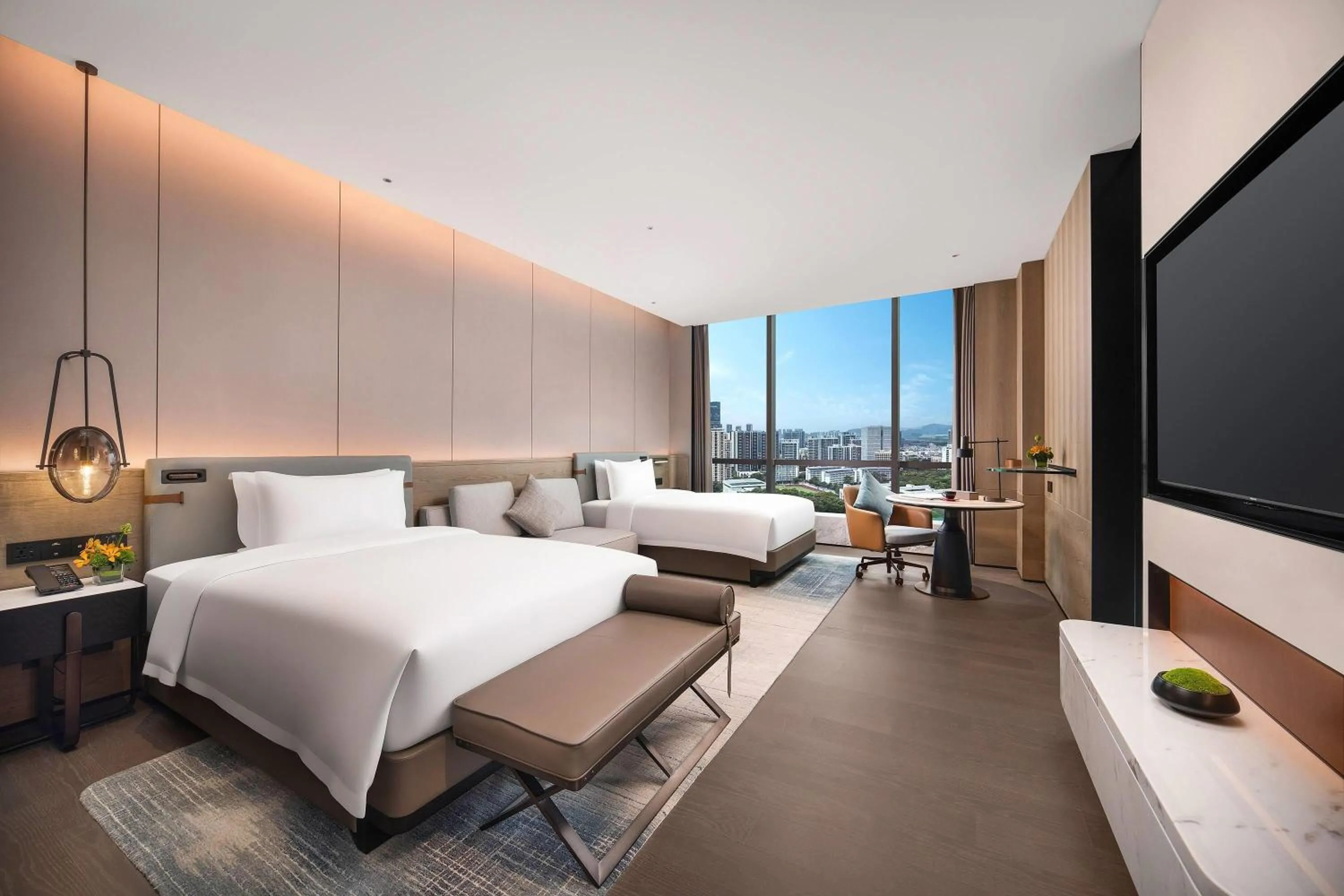 Photo of the whole room in Wyndham Grand Shenzhen Guangming