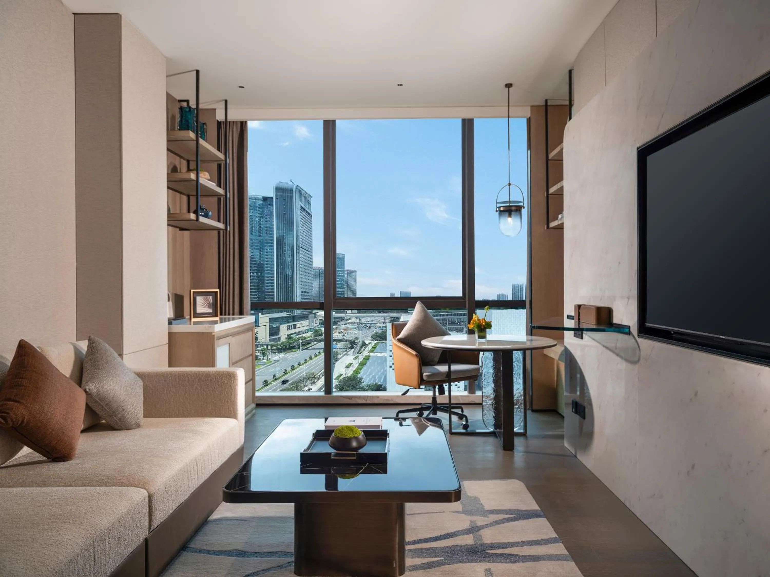 Living room in Wyndham Grand Shenzhen Guangming