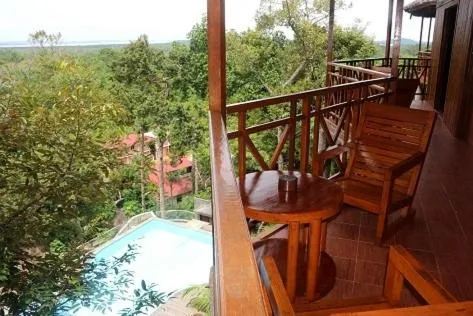 Balcony/Terrace in de Bintan Villa