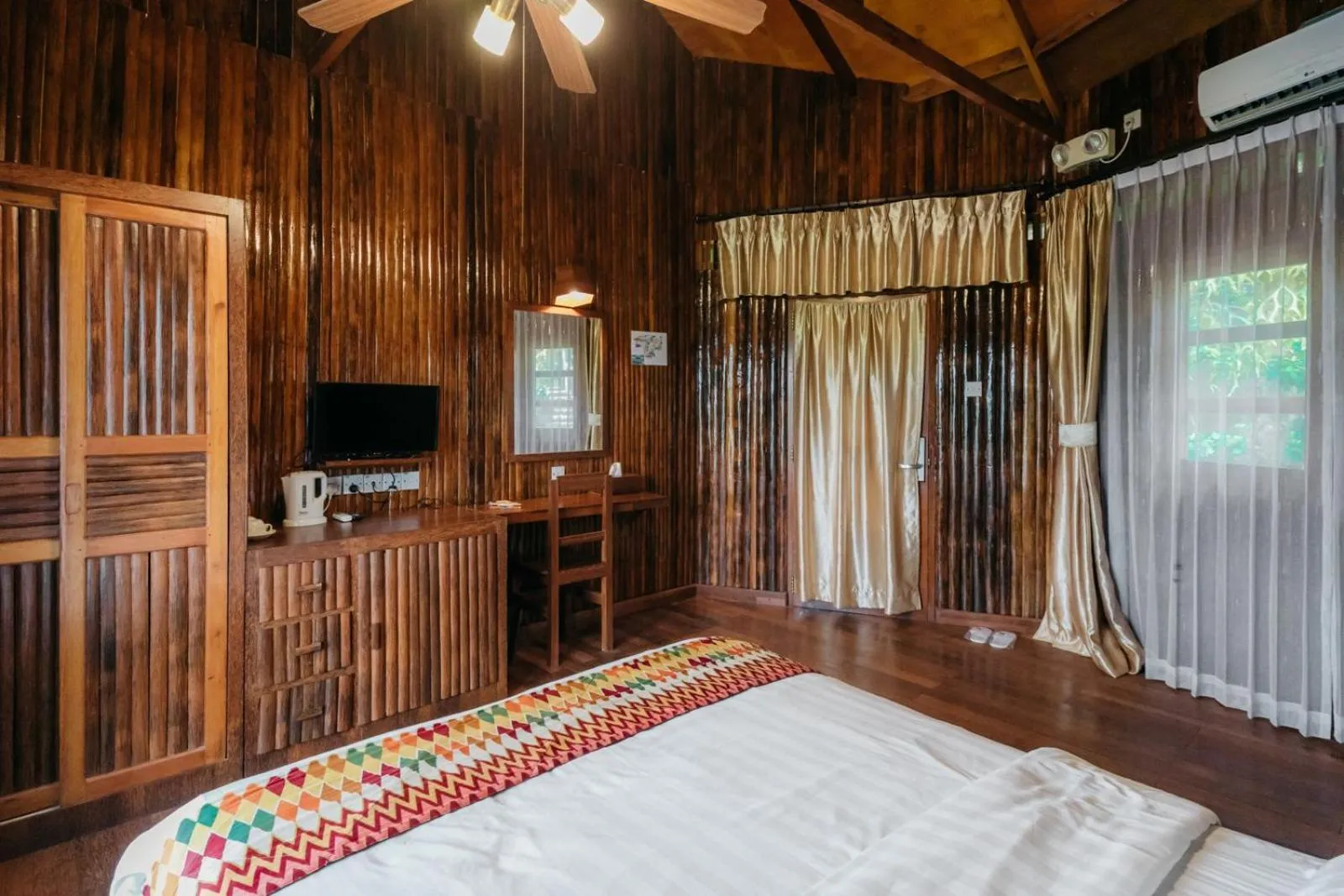 Bed in de Bintan Villa
