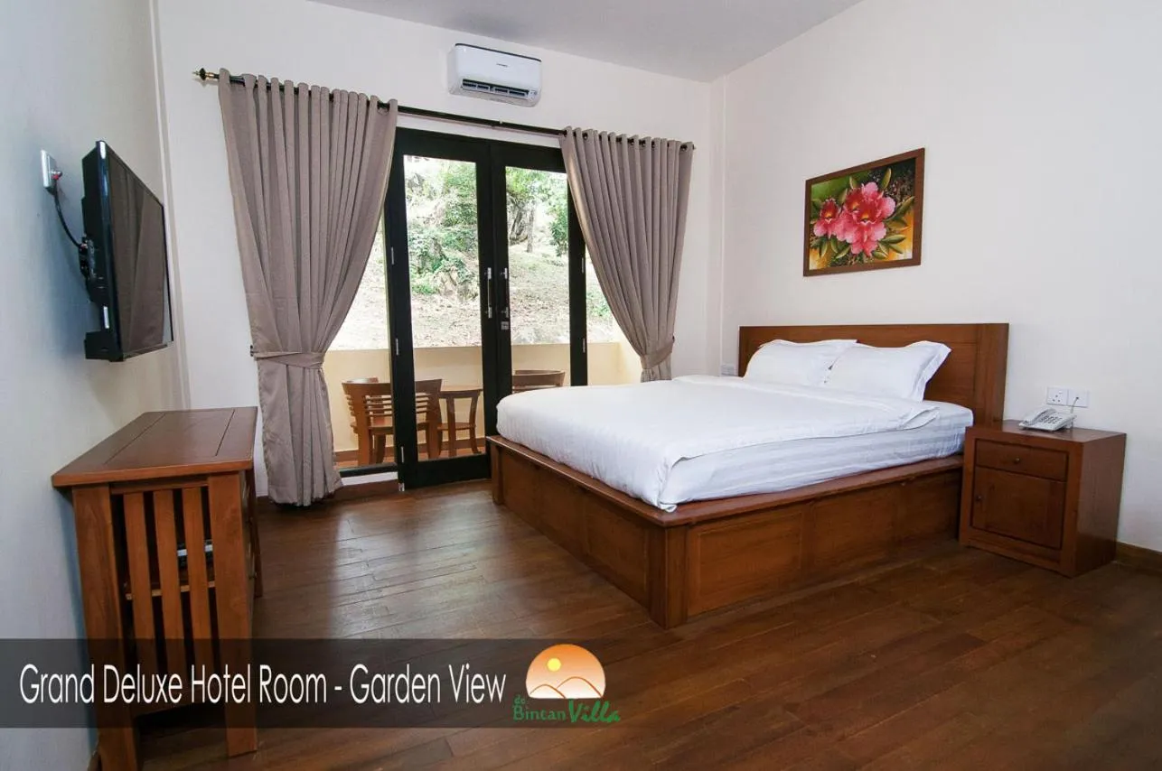 Bedroom, Bed in de Bintan Villa