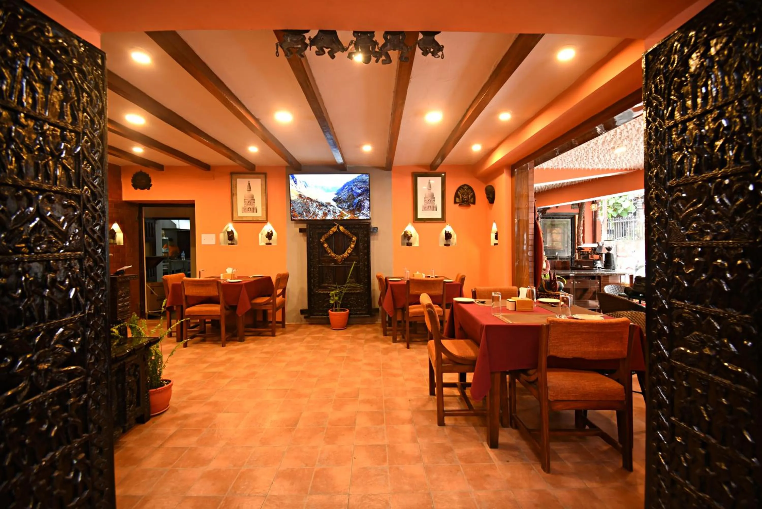 Restaurant/places to eat in Sacred Boutique Hotel