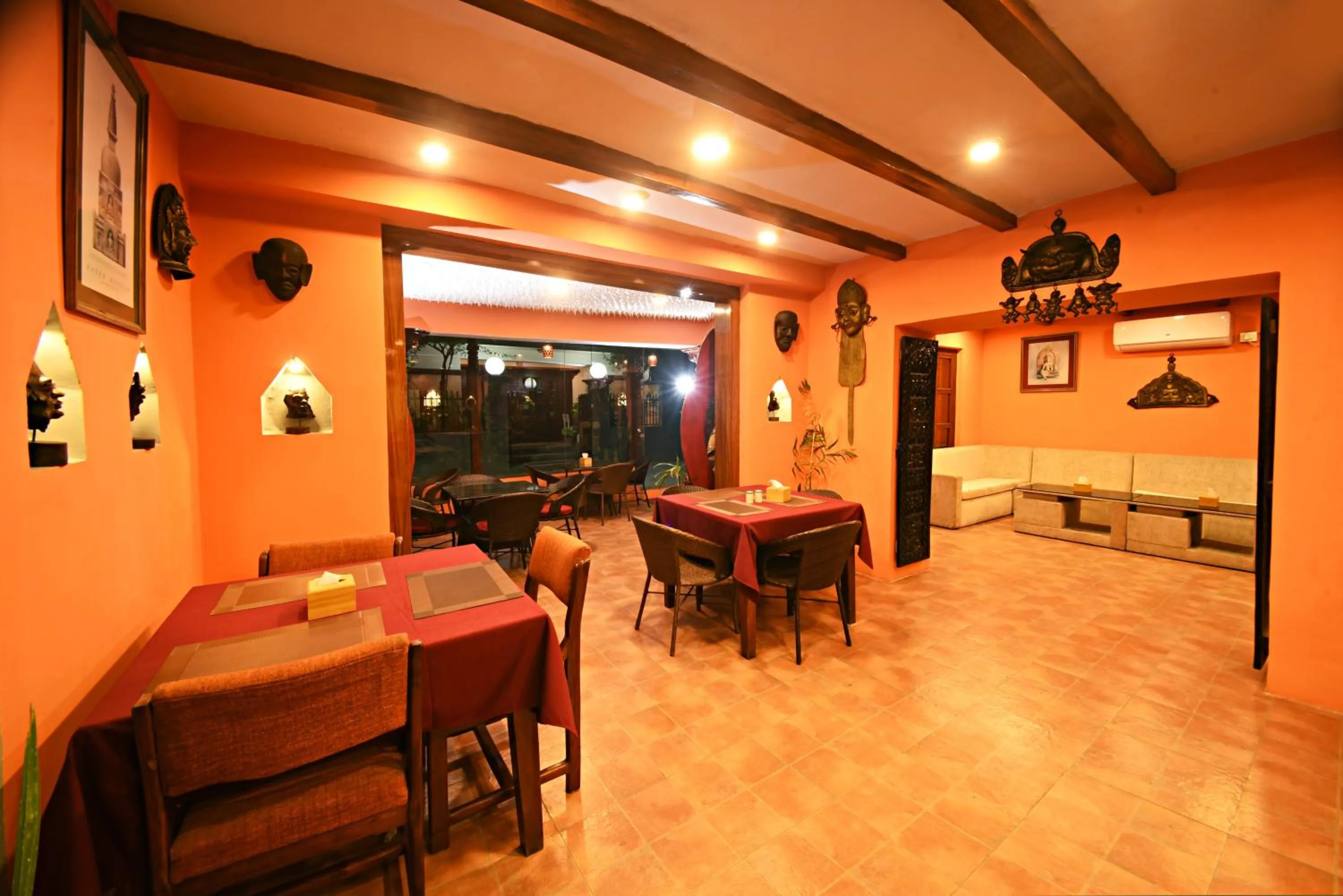 Restaurant/places to eat in Sacred Boutique Hotel