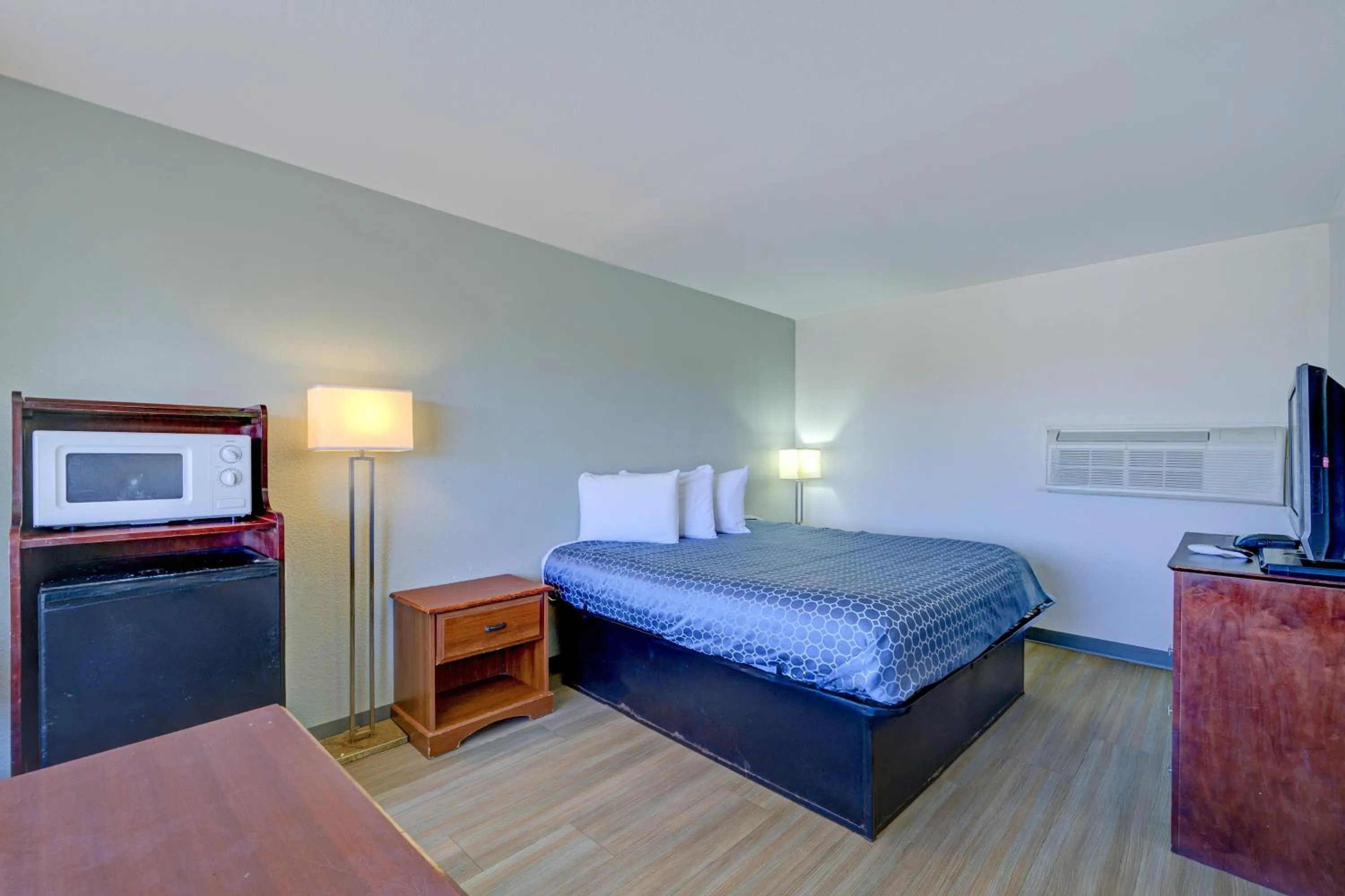 Bedroom, Bed in Capital O Travelers Inn Lawton Fort Sill