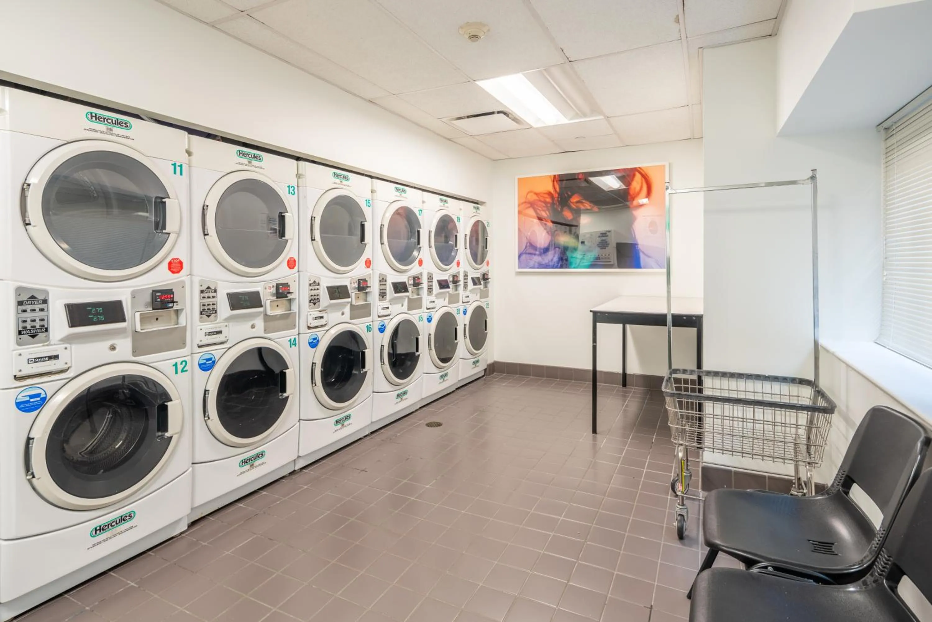 laundry in Mint House 70 Pine by Kasa