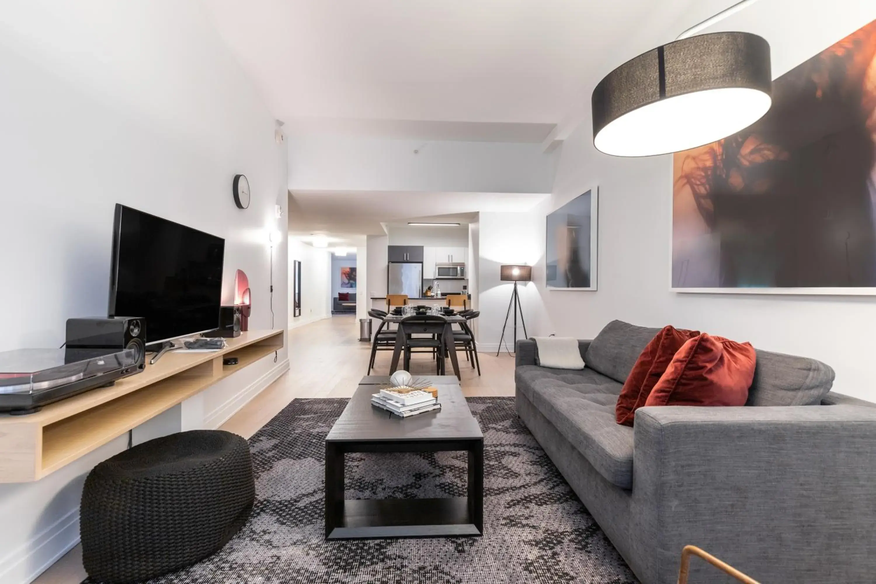 Superior One Bedroom Suite in Mint House at 70 Pine Superior One Bedroom Suite in Mint House at 70 Pine