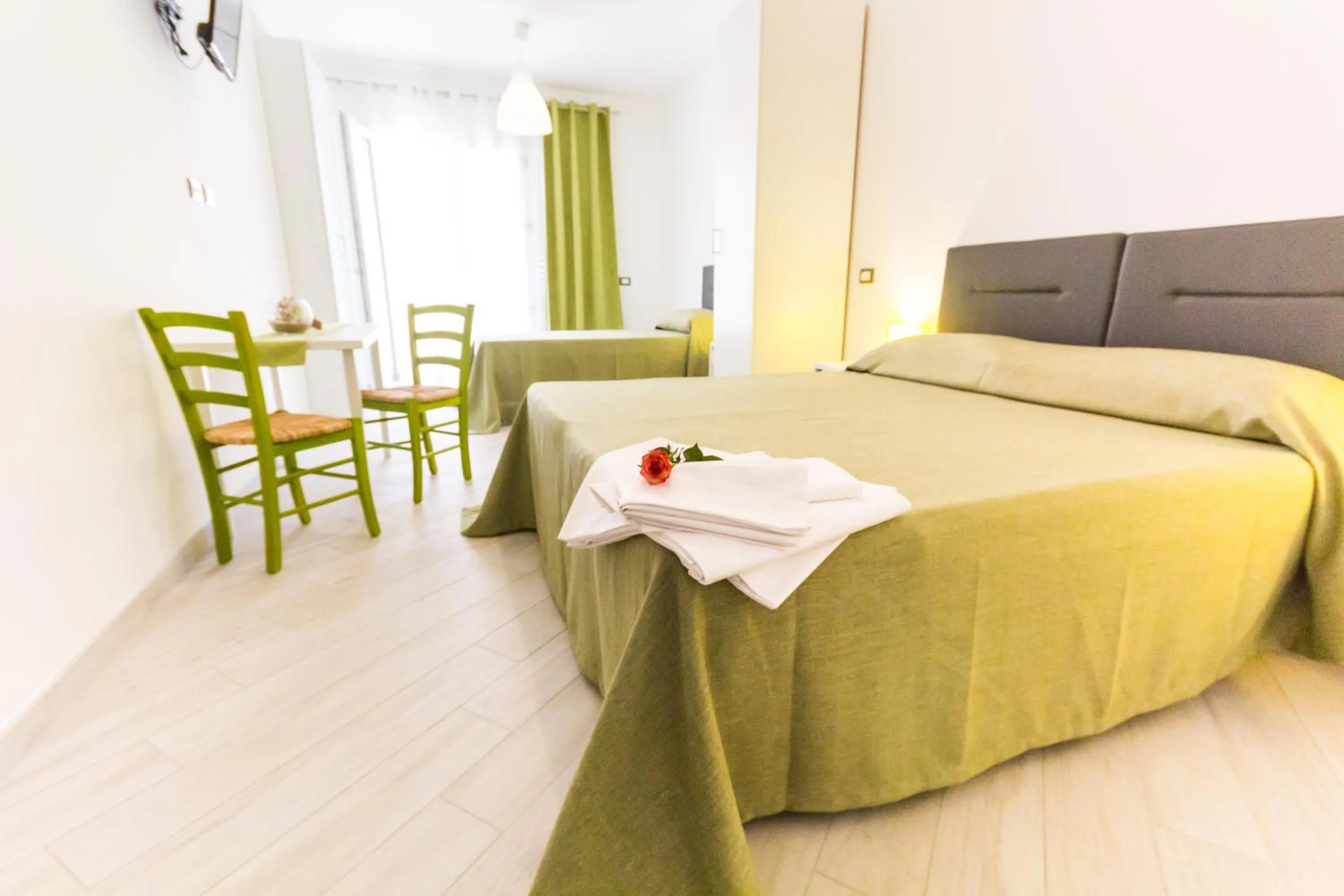 Photo of the whole room, Bed in Stanze del Mare