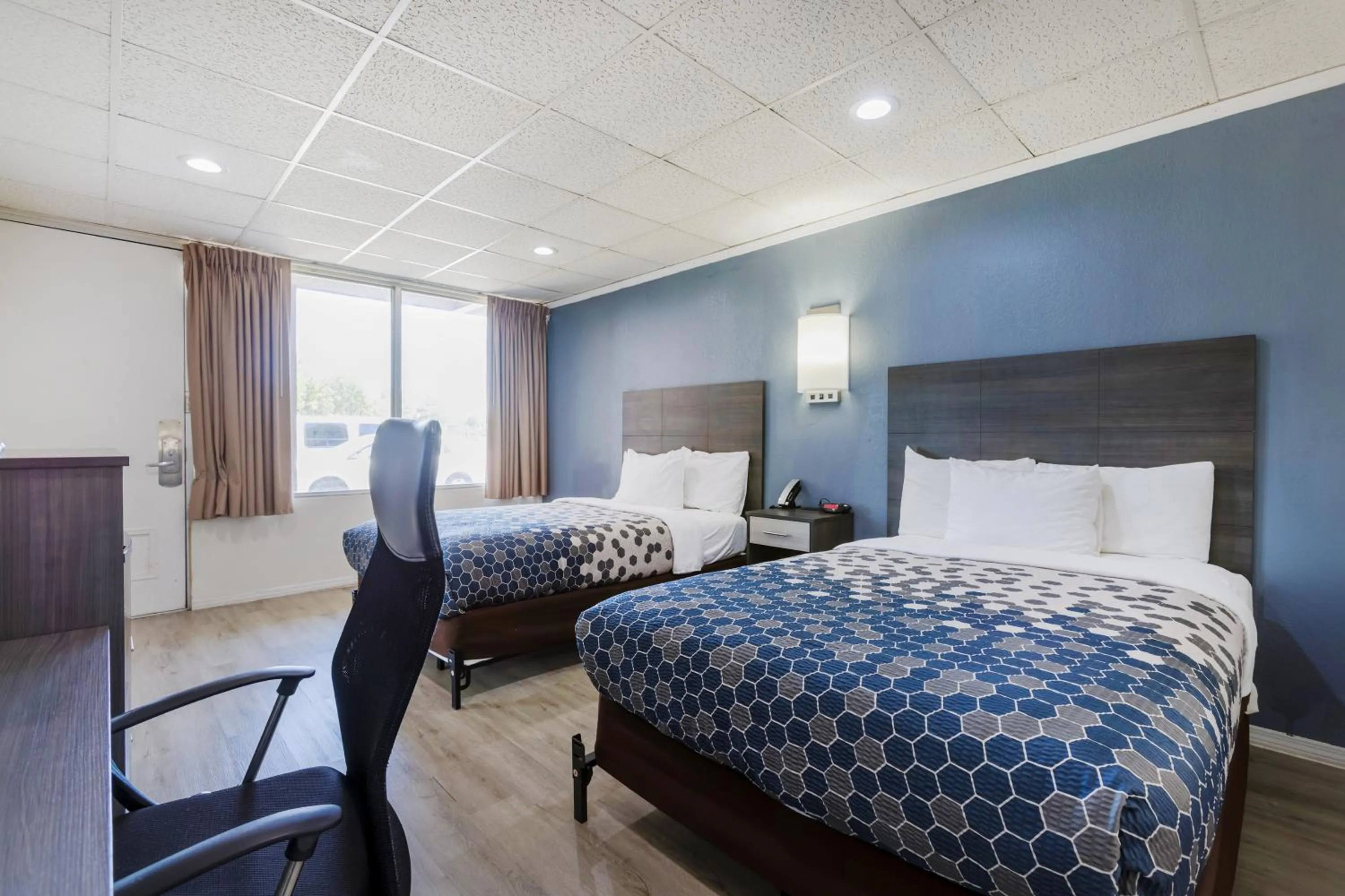 Bedroom, Bed in Edyn Hotel By Townhouse Wytheville US 52