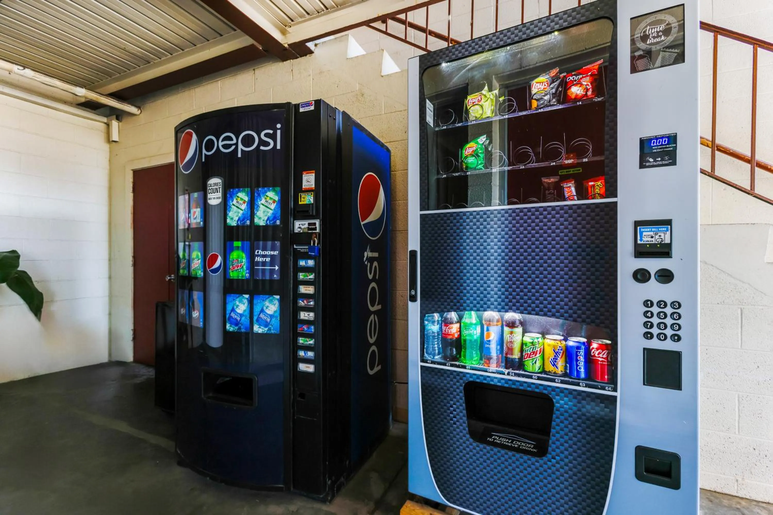 vending machine in Edyn Hotel By Townhouse Wytheville US 52