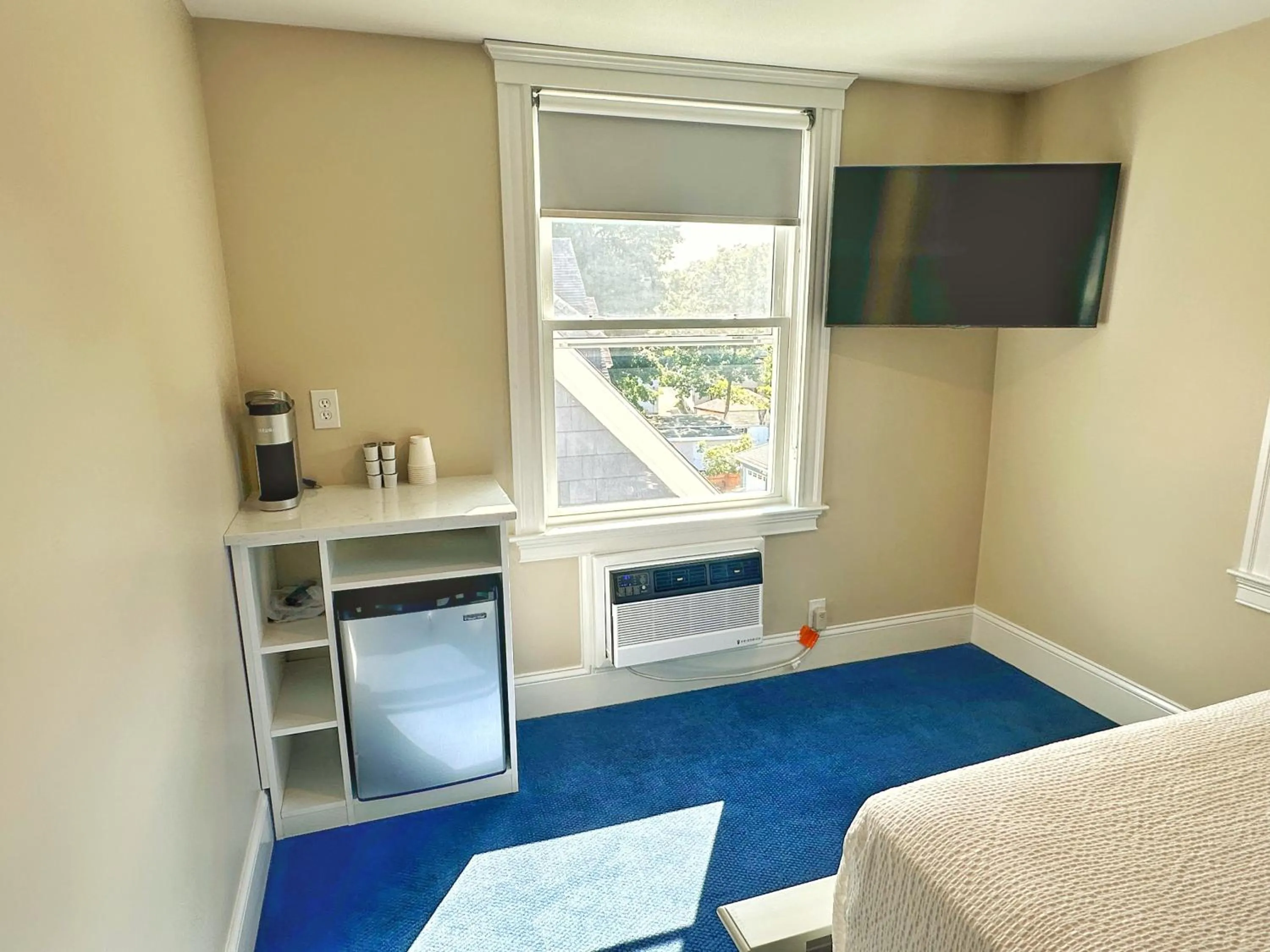 Winthrop Arms Hotel Restaurant Logan Airport